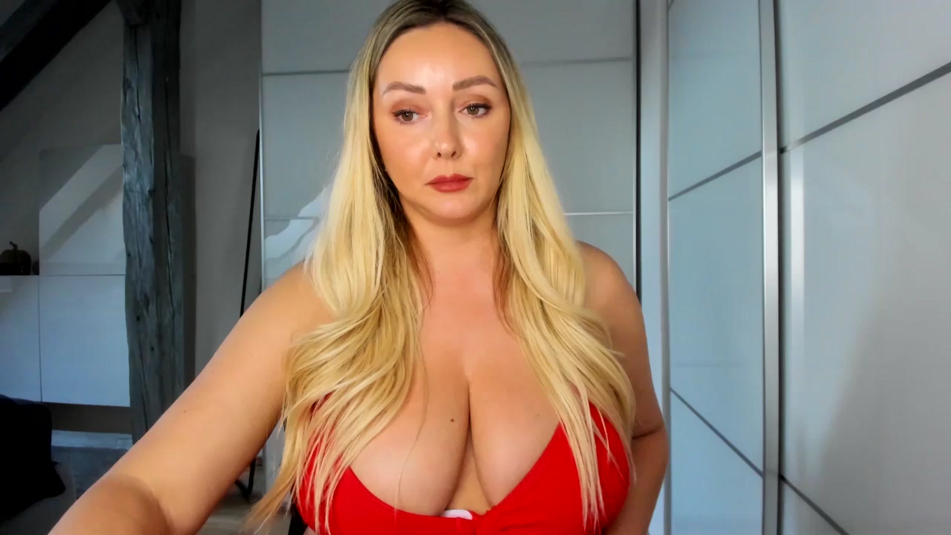 Gallery image thumbnail from Mi_Ha's myfreecams stream on, 09/16/2025, 17:06 image 5 of 20