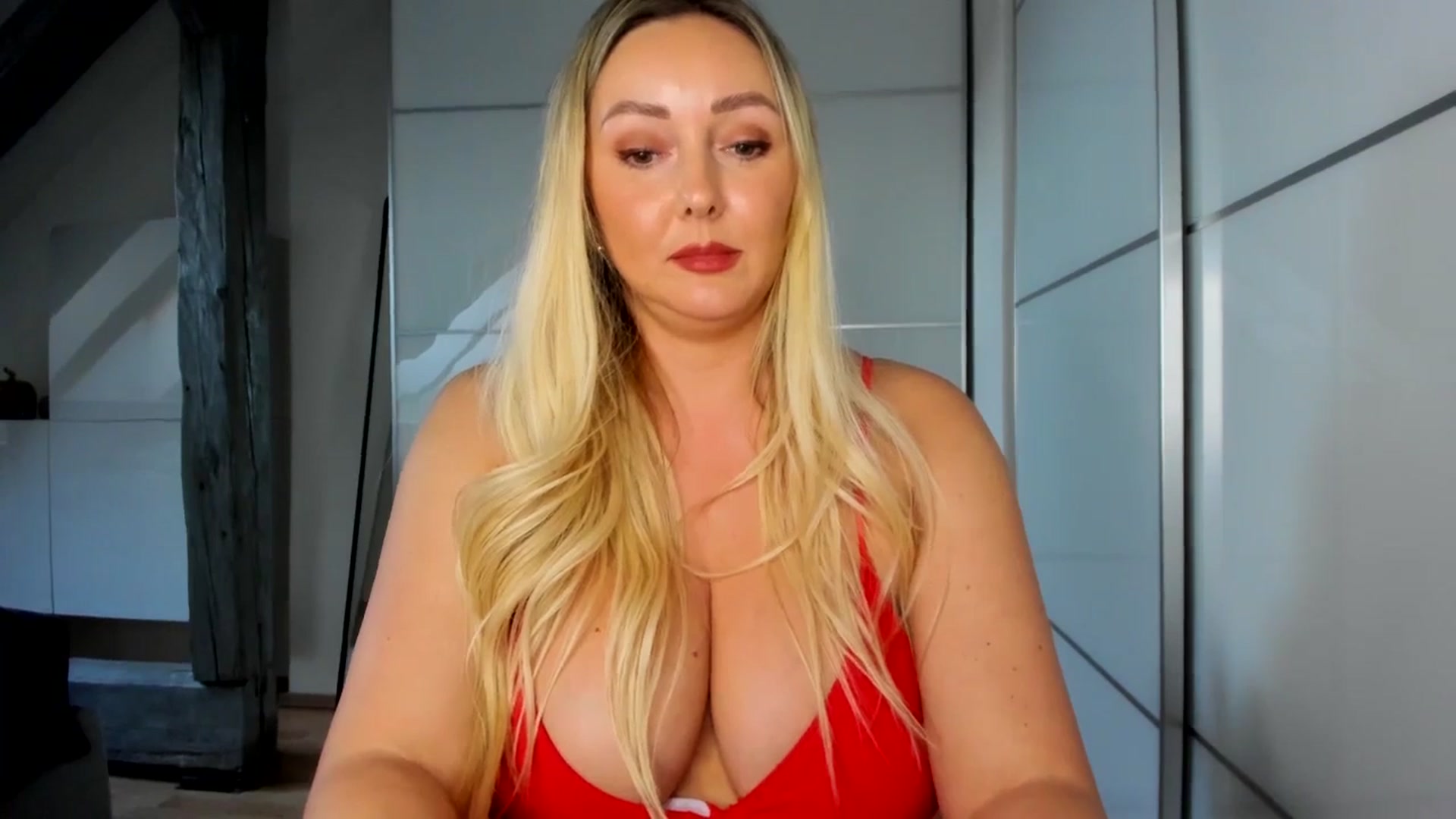 Gallery image thumbnail from Mi_Ha's myfreecams stream on, 09/16/2025, 17:06 image 6 of 20
