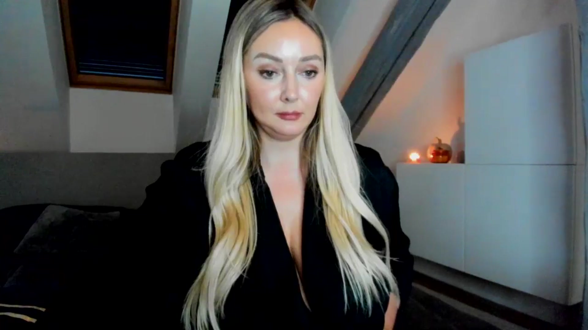 Gallery image thumbnail from Mi_Ha's myfreecams stream on, 09/23/2025, 15:58 image 19 of 20