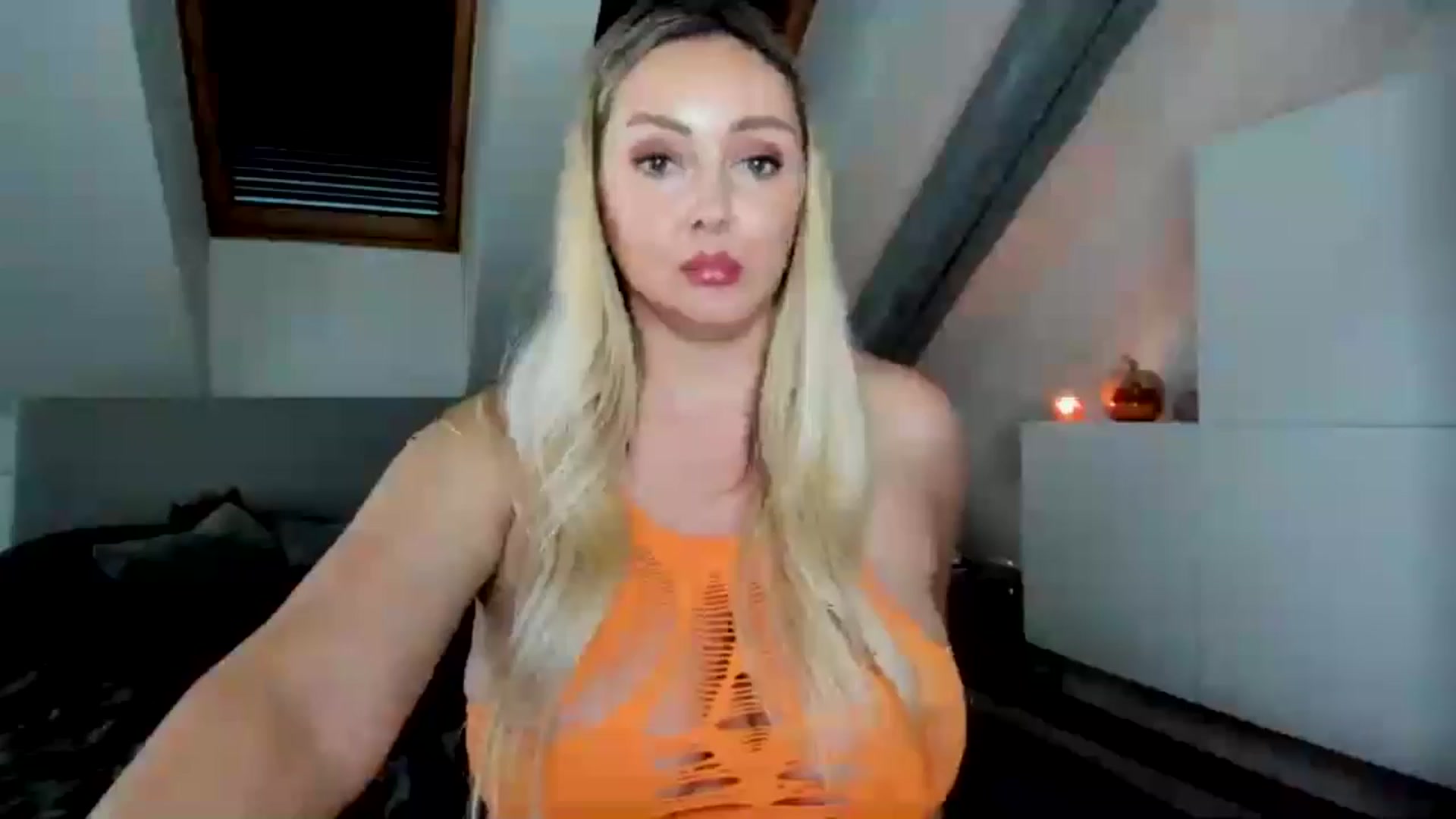 Gallery image thumbnail from Mi_Ha's myfreecams stream on, 09/24/2025, 16:08 image 5 of 20