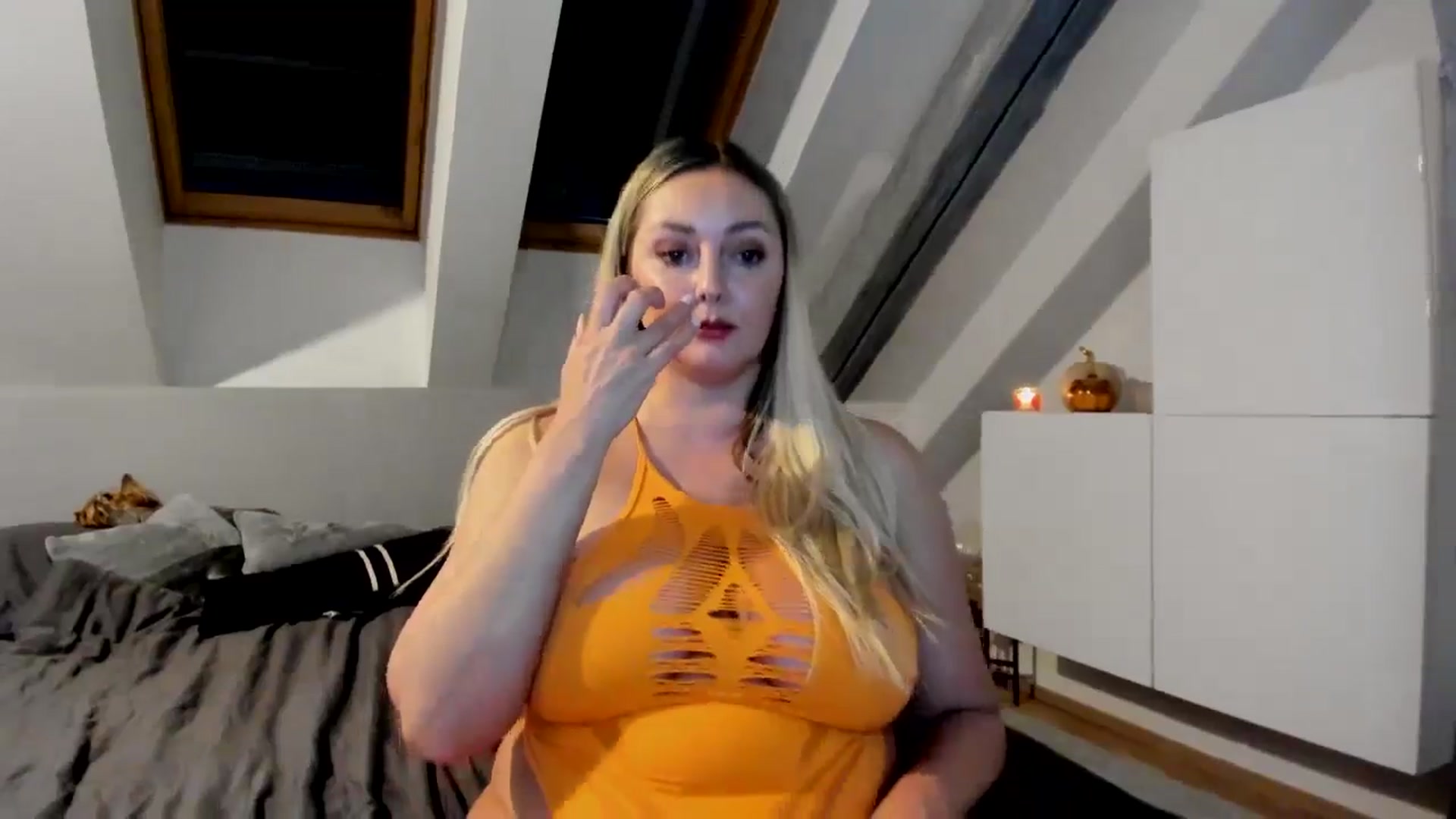 Gallery image thumbnail from Mi_Ha's myfreecams stream on, 09/24/2025, 16:08 image 16 of 20