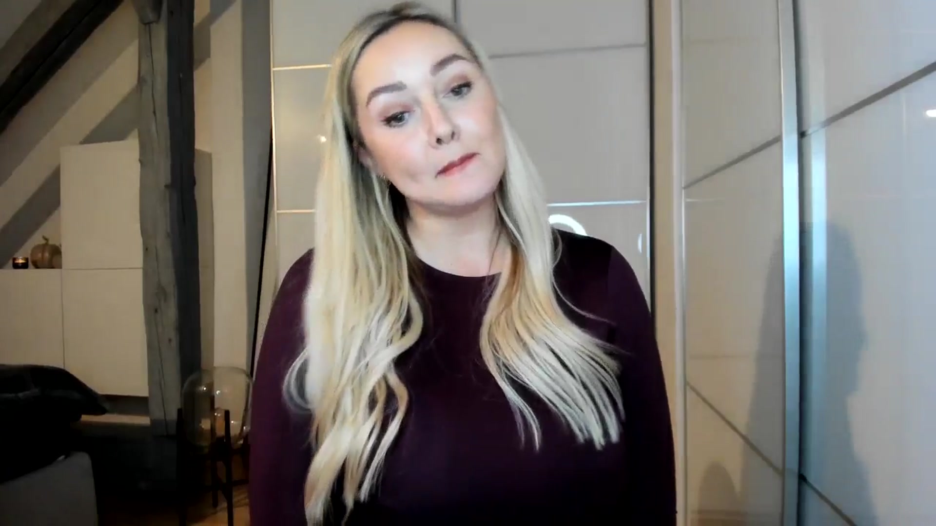 Gallery image thumbnail from Mi_Ha's myfreecams stream on, 10/22/2025, 16:22 image 19 of 20