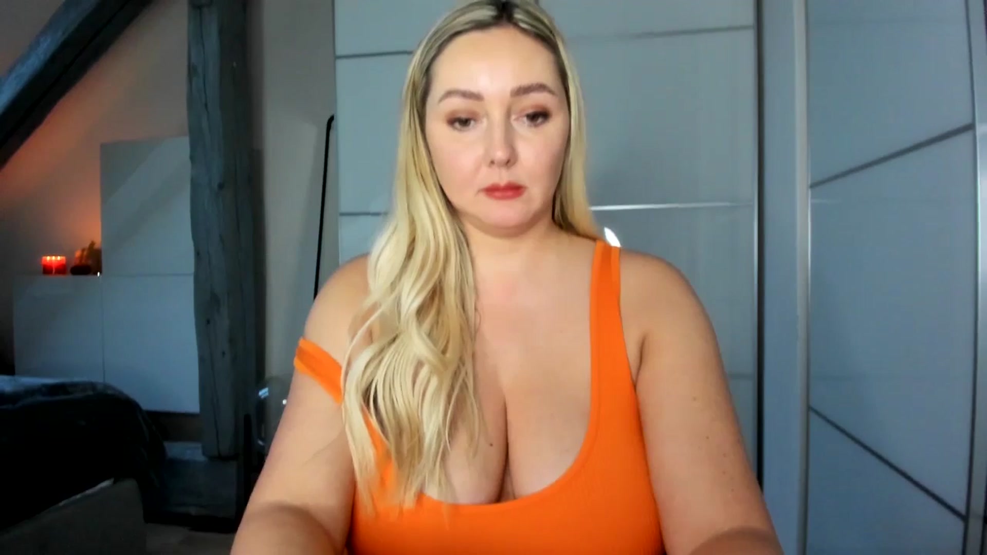 Gallery image thumbnail from Mi_Ha's myfreecams stream on, 10/26/2025, 15:44 image 3 of 20