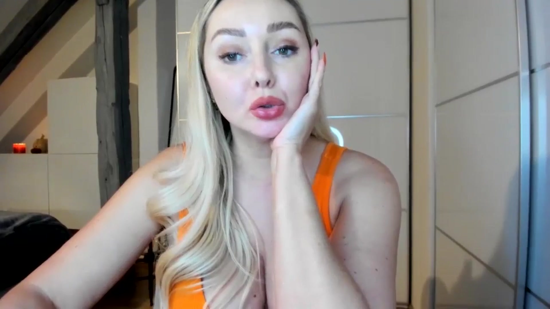 Gallery image thumbnail from Mi_Ha's myfreecams stream on, 10/26/2025, 20:55 image 15 of 20