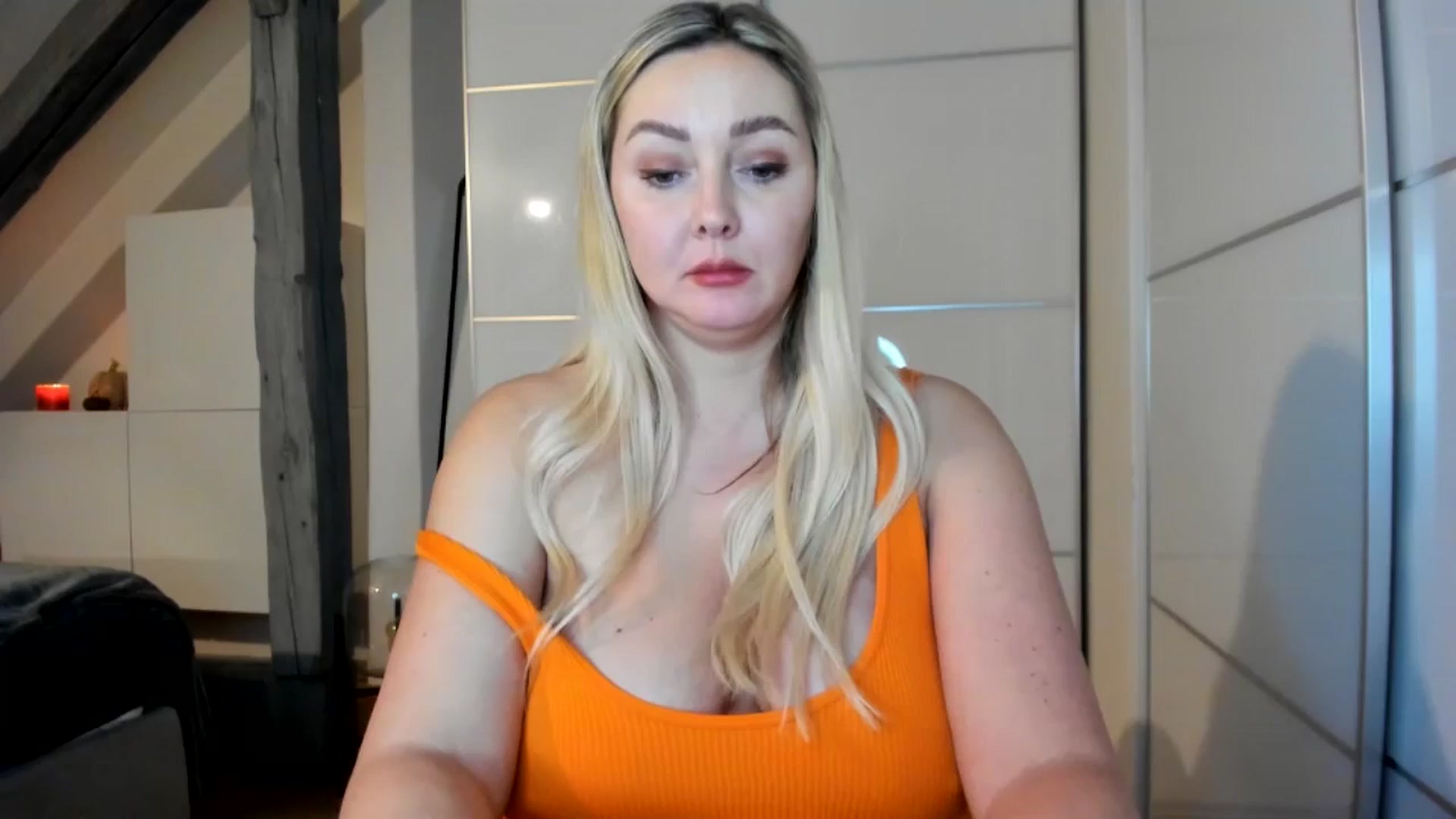 Gallery image thumbnail from Mi_Ha's myfreecams stream on, 10/26/2025, 21:27 image 13 of 20