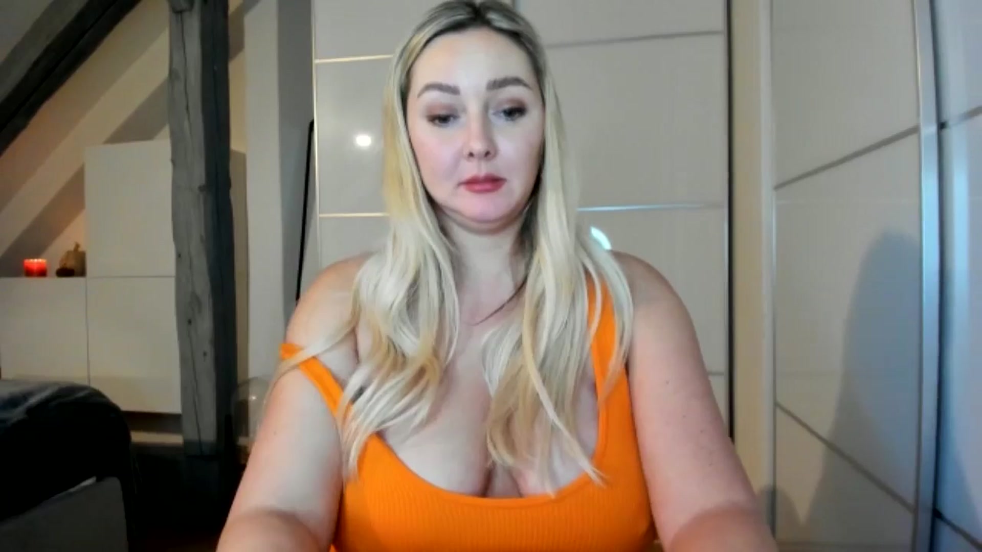 Gallery image thumbnail from Mi_Ha's myfreecams stream on, 10/26/2025, 21:27 image 17 of 20