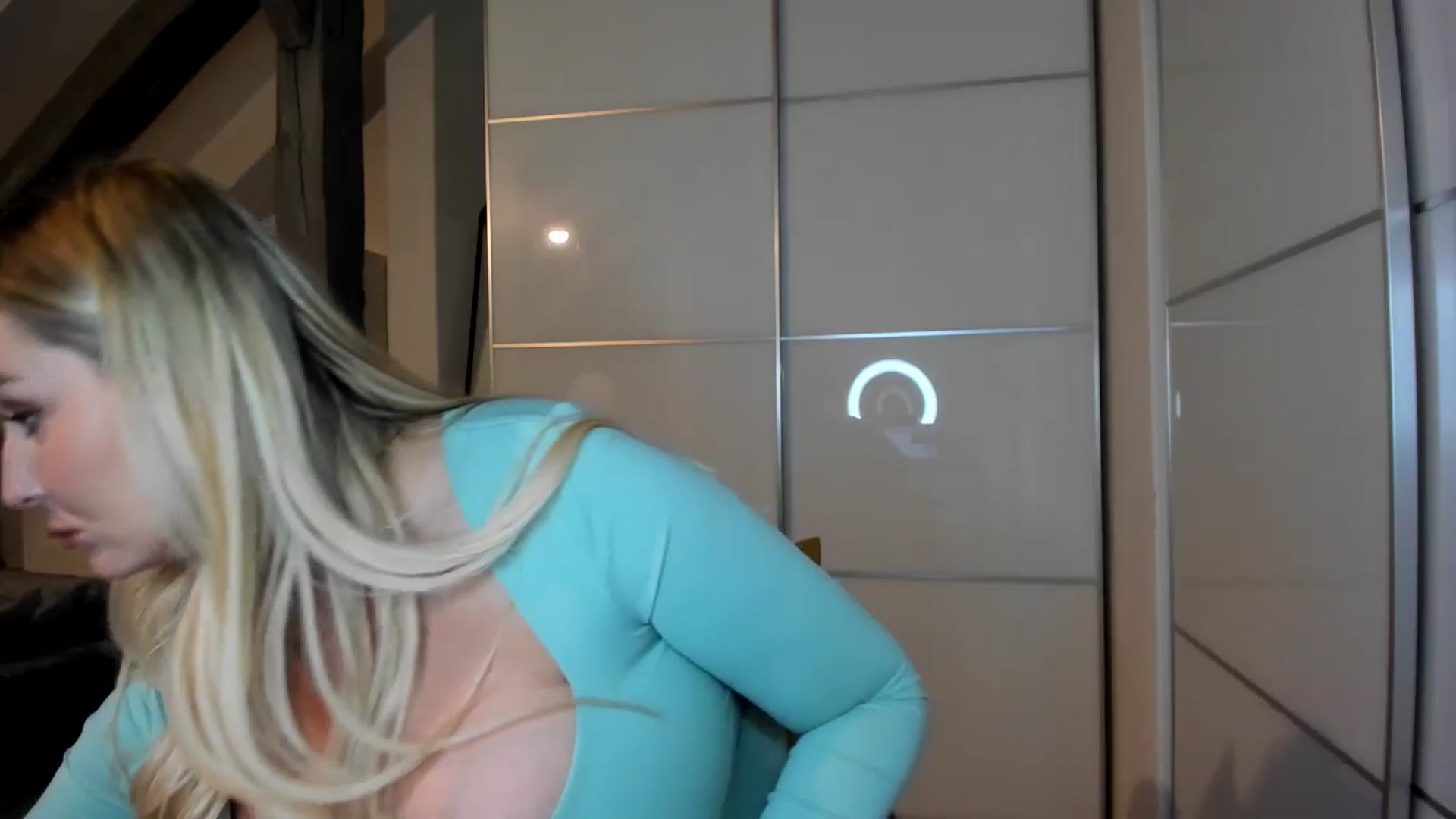 Gallery image thumbnail from Mi_Ha's myfreecams stream on, 10/27/2025, 16:08 image 19 of 20