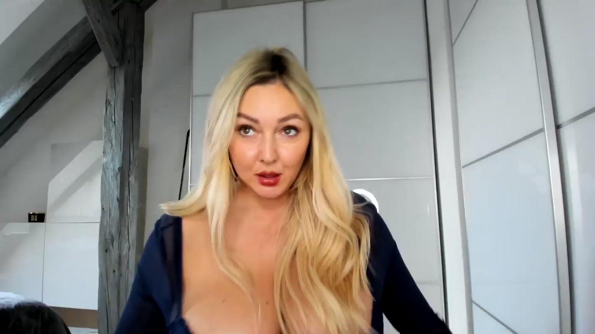 Gallery image thumbnail from Mi_Ha's myfreecams stream on, 11/01/2025, 16:46 image 3 of 20