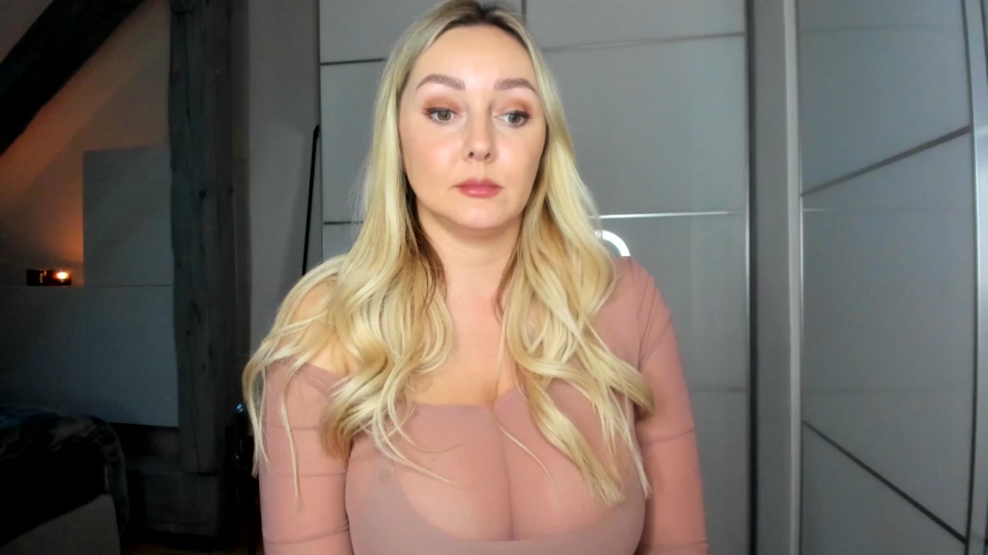 Gallery image thumbnail from Mi_Ha's myfreecams stream on, 11/04/2025, 15:41 image 20 of 20