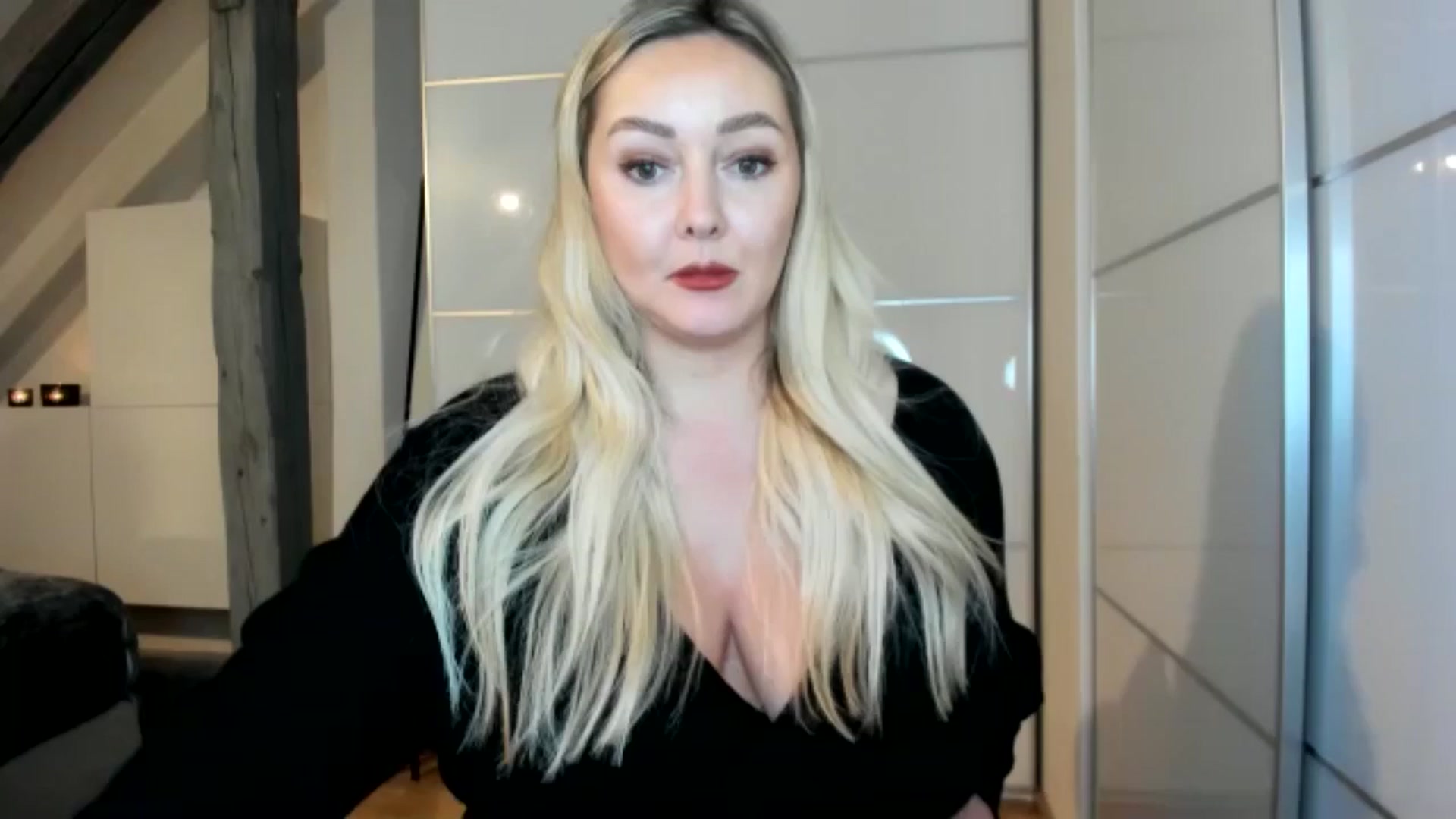 Gallery image thumbnail from Mi_Ha's myfreecams stream on, 11/11/2025, 21:27 image 1 of 20