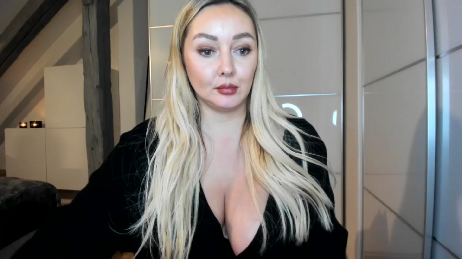 Gallery image thumbnail from Mi_Ha's myfreecams stream on, 11/11/2025, 22:28 image 20 of 20