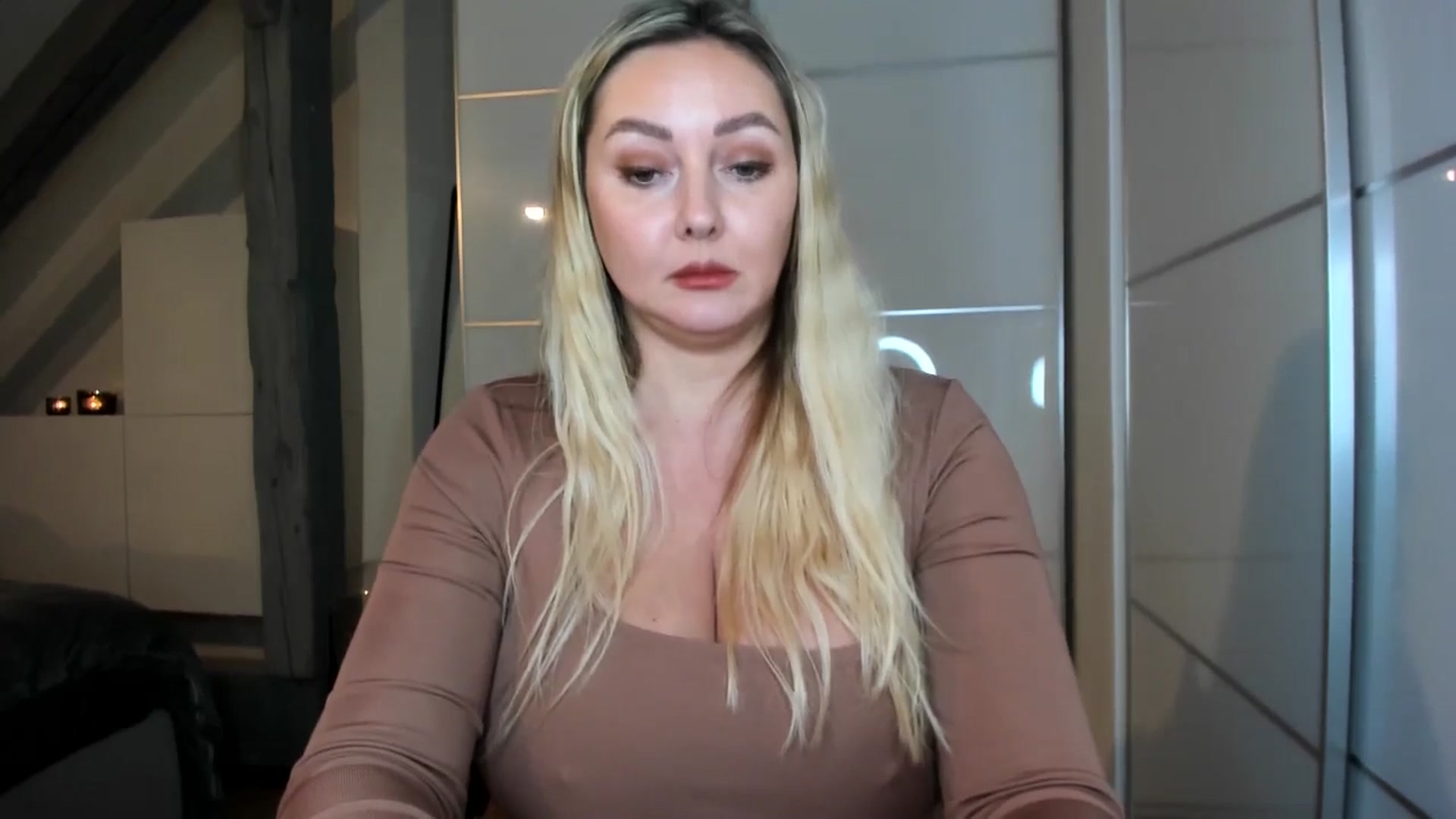 Gallery image thumbnail from Mi_Ha's myfreecams stream on, 11/13/2025, 22:04 image 19 of 20