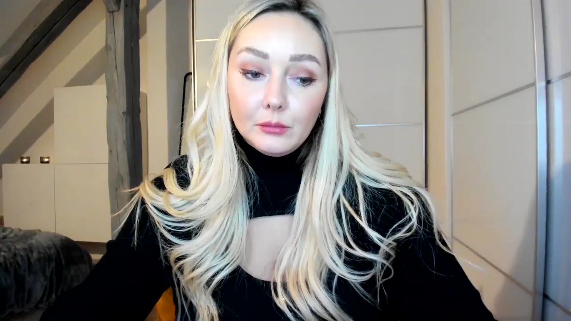 Gallery image thumbnail from Mi_Ha's myfreecams stream on, 11/17/2025, 16:40 image 20 of 20