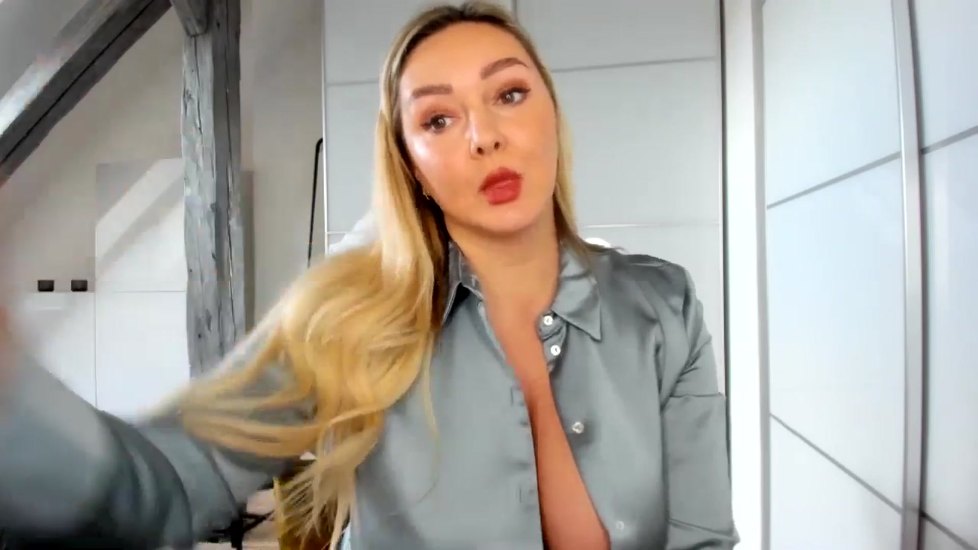 Gallery image thumbnail from Mi_Ha's myfreecams stream on, 11/18/2025, 15:08 image 2 of 20