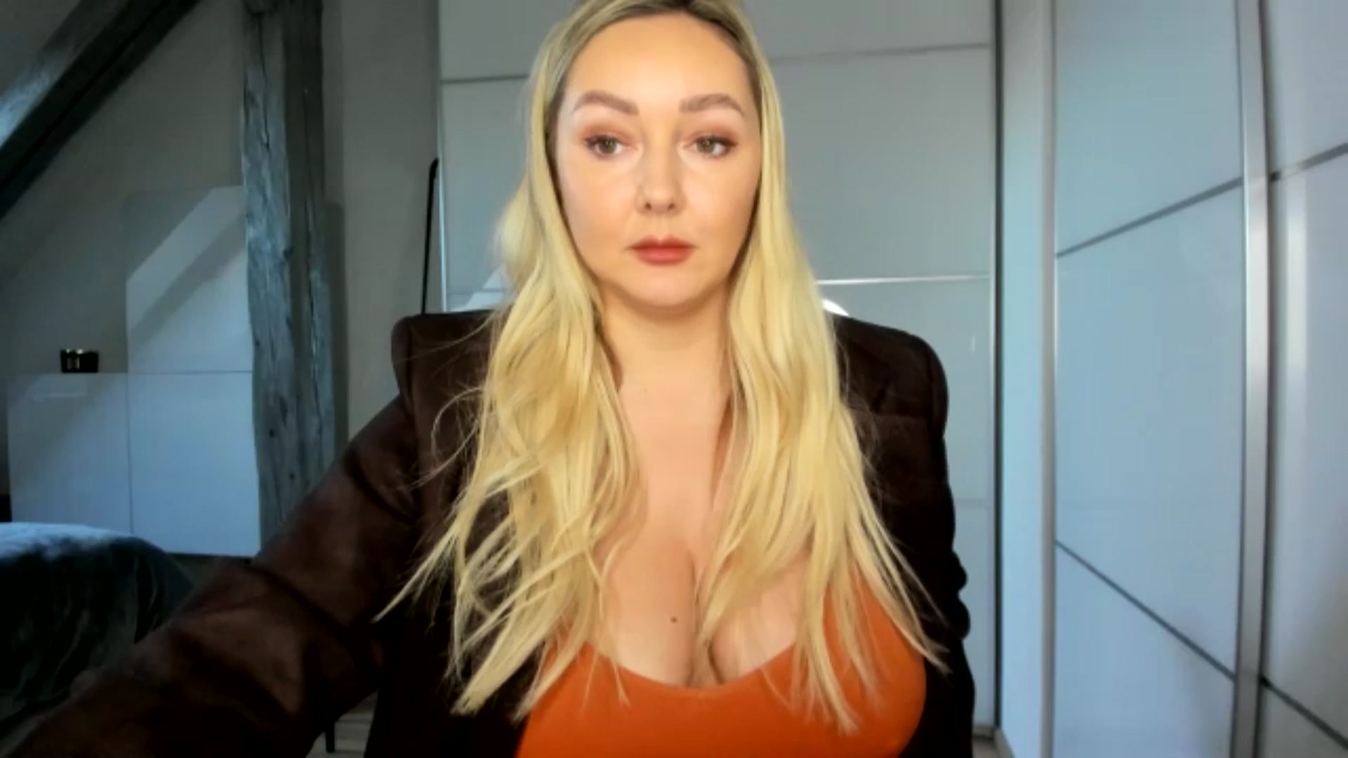 Gallery image thumbnail from Mi_Ha's myfreecams stream on, 11/19/2025, 14:35 image 17 of 20