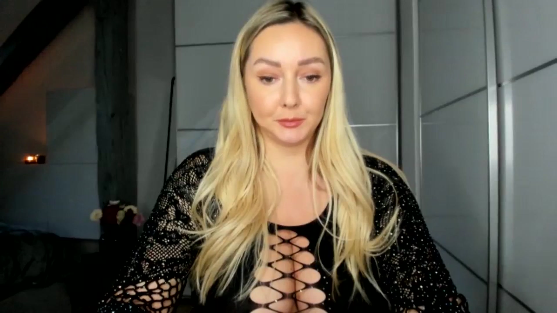 Gallery image thumbnail from Mi_Ha's myfreecams stream on, 11/22/2025, 16:43 image 7 of 20