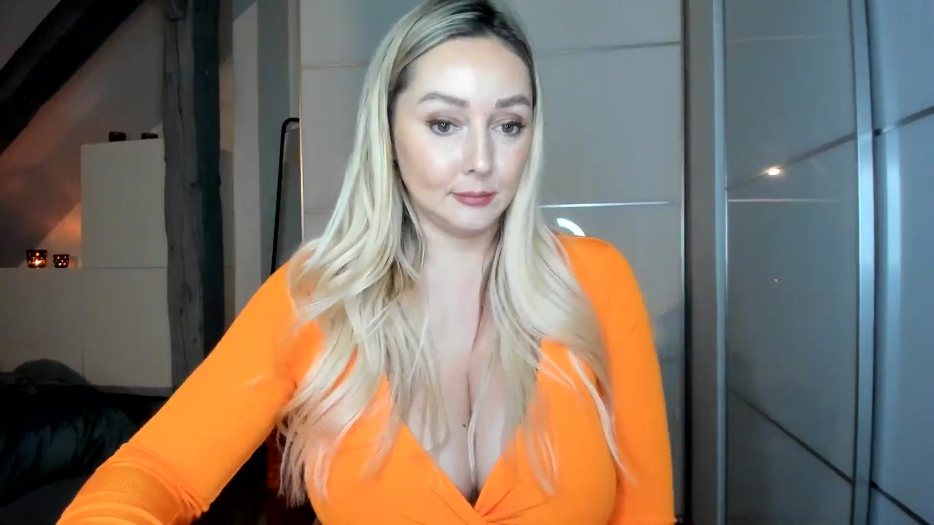 Gallery image thumbnail from Mi_Ha's myfreecams stream on, 11/29/2025, 16:20 image 17 of 20