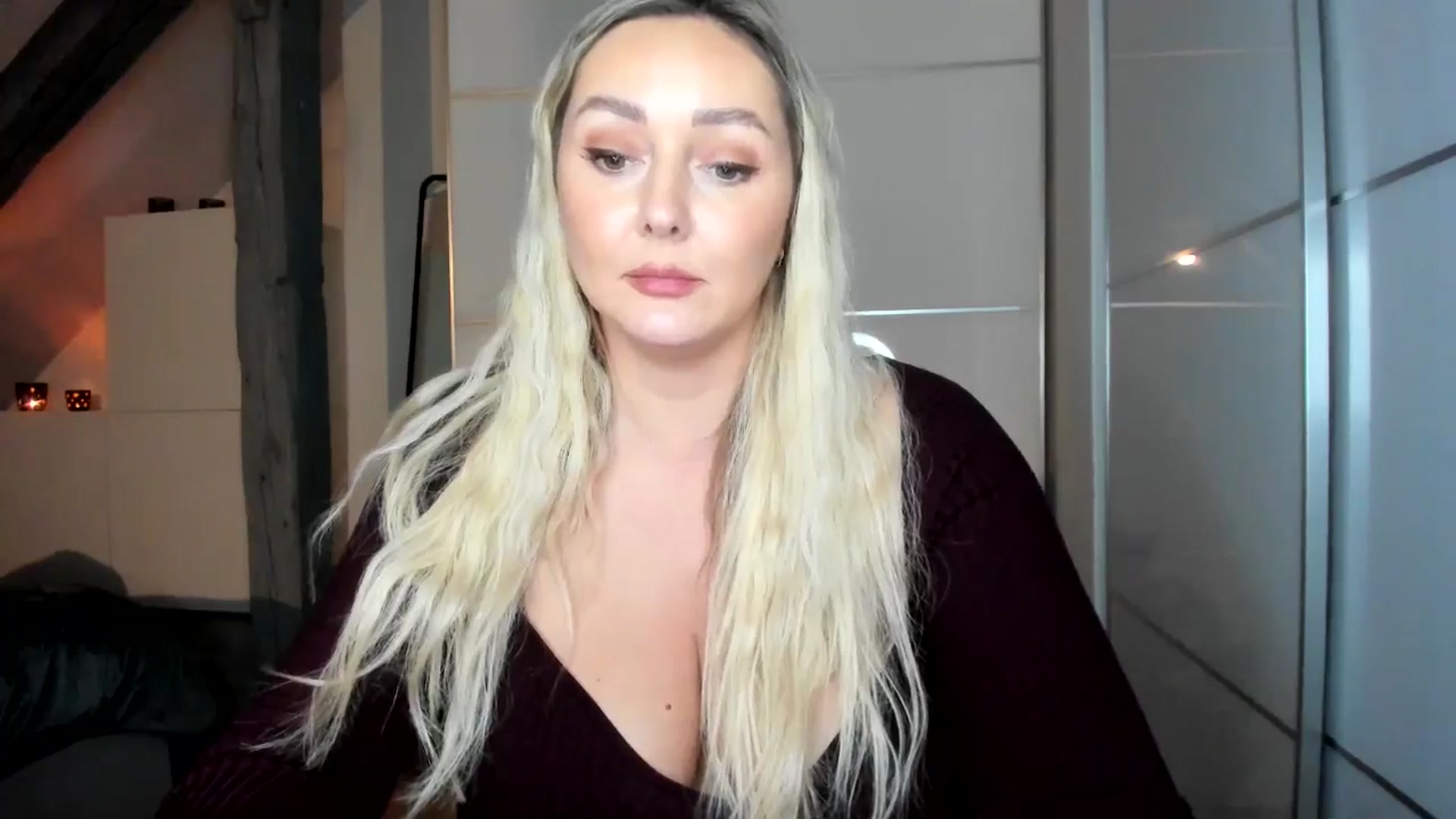 Gallery image thumbnail from Mi_Ha's myfreecams stream on, 11/30/2025, 17:14 image 2 of 20