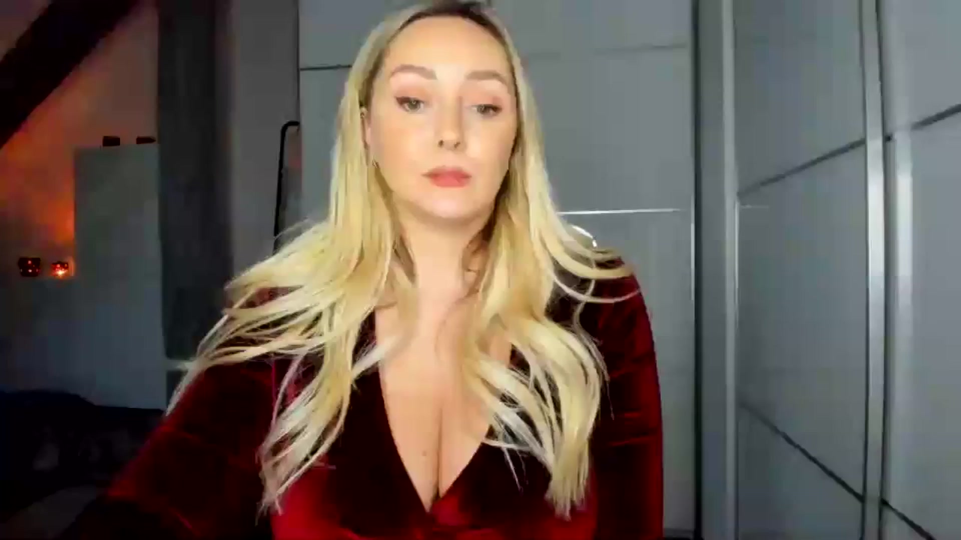 Gallery image thumbnail from Mi_Ha's myfreecams stream on, 12/01/2025, 15:39 image 14 of 20
