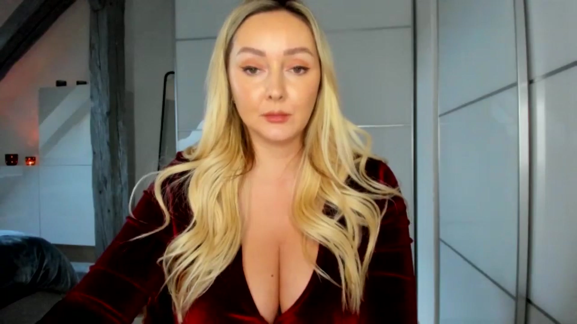 Gallery image thumbnail from Mi_Ha's myfreecams stream on, 12/01/2025, 15:39 image 3 of 20