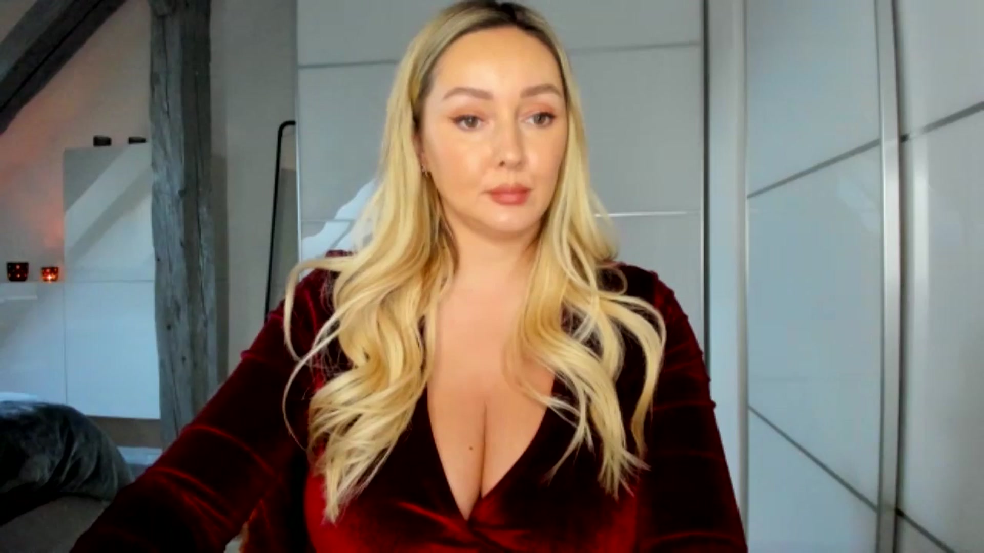 Gallery image thumbnail from Mi_Ha's myfreecams stream on, 12/01/2025, 15:39 image 2 of 20