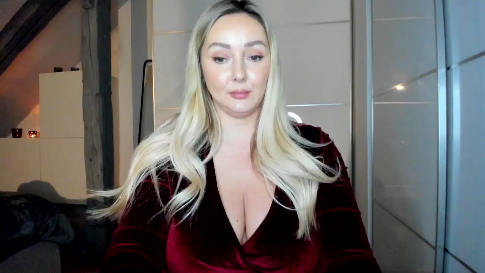 Gallery image thumbnail from Mi_Ha's myfreecams stream on, 12/01/2025, 17:03 image 2 of 20