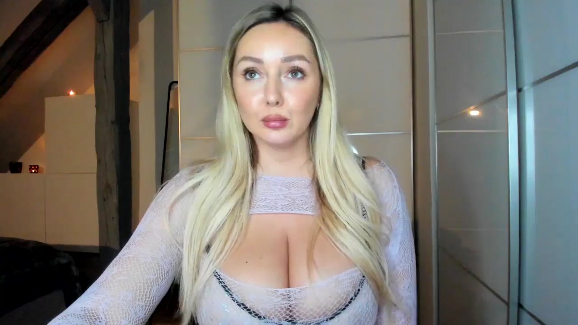 Gallery image thumbnail from Mi_Ha's myfreecams stream on, 12/02/2025, 17:00 image 19 of 20