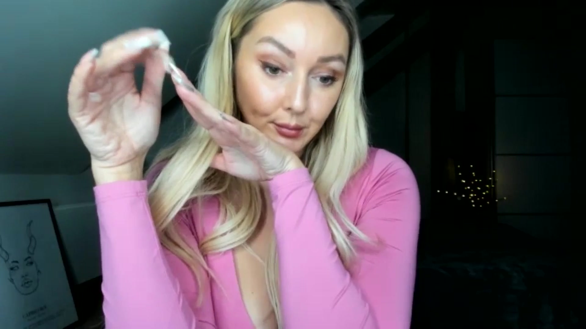 Gallery image thumbnail from Mi_Ha's myfreecams stream on, 12/09/2025, 15:48 image 11 of 20