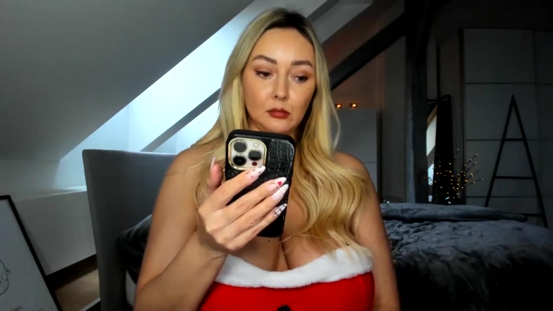 Gallery image thumbnail from Mi_Ha's myfreecams stream on, 12/23/2025, 14:40 image 7 of 20