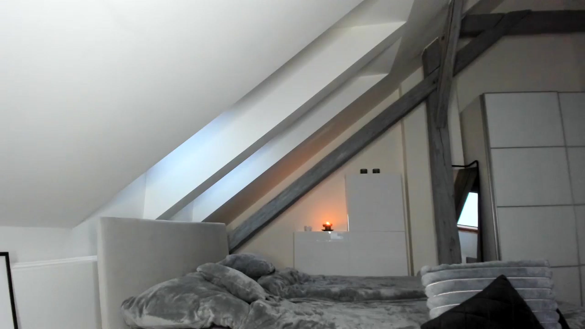 Gallery image thumbnail from Mi_Ha's myfreecams stream on, 12/29/2025, 15:32 image 8 of 20
