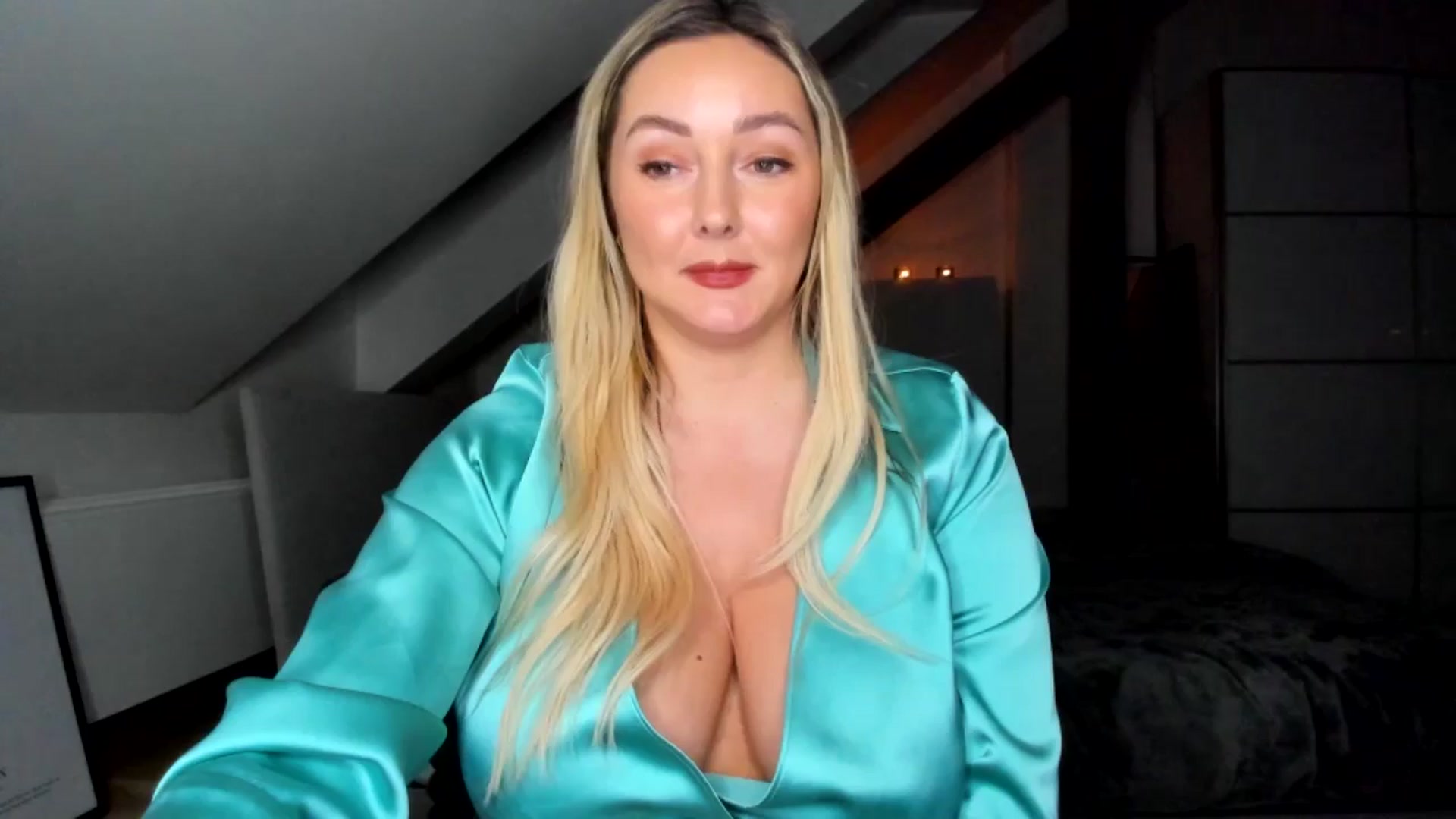Gallery image thumbnail from Mi_Ha's myfreecams stream on, 12/29/2025, 17:13 image 9 of 20