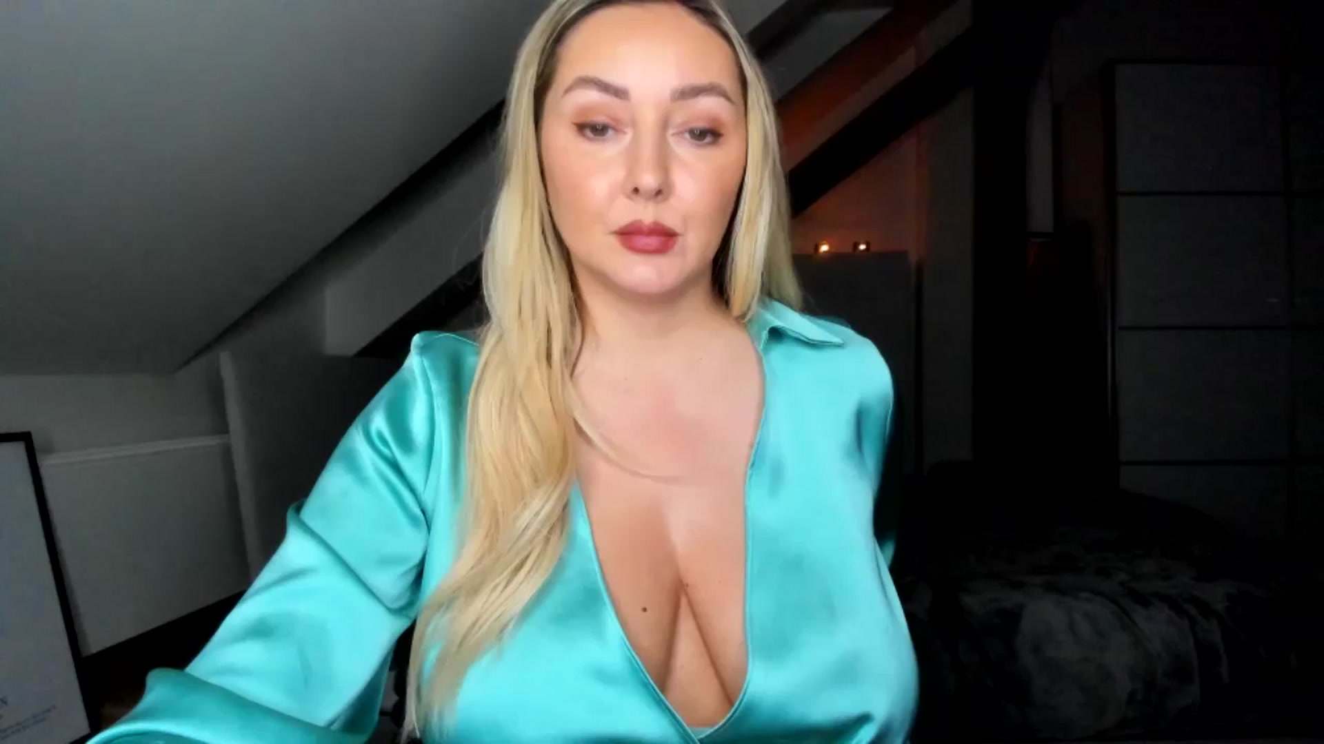 Gallery image thumbnail from Mi_Ha's myfreecams stream on, 12/29/2025, 17:13 image 7 of 20