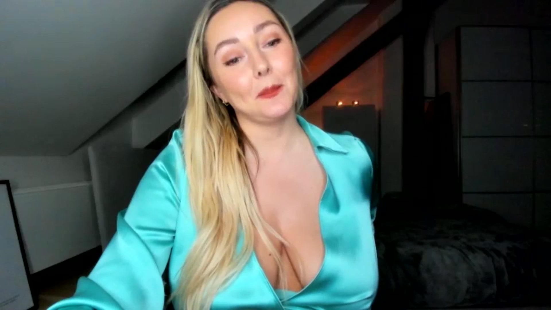Gallery image thumbnail from Mi_Ha's myfreecams stream on, 12/29/2025, 17:13 image 2 of 20