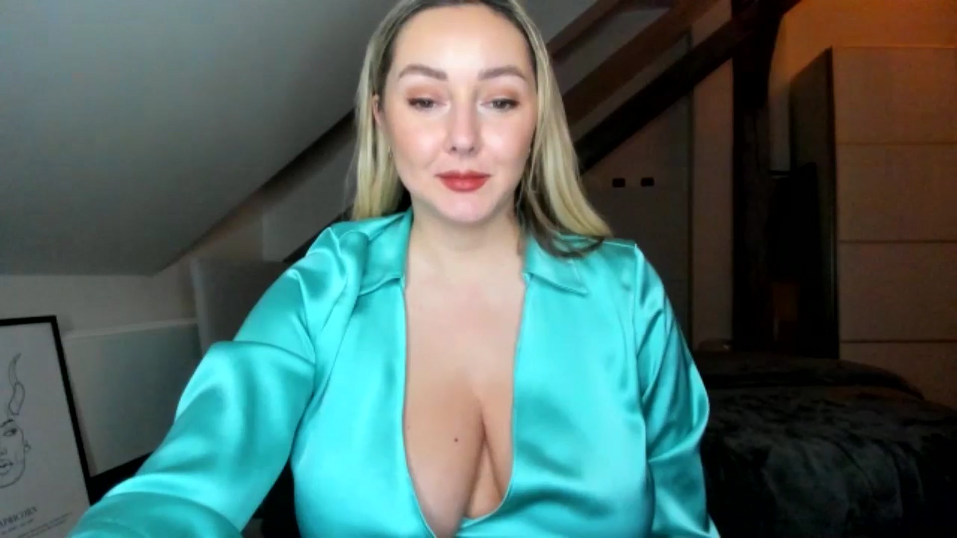 Gallery image thumbnail from Mi_Ha's myfreecams stream on, 12/29/2025, 22:18 image 2 of 20