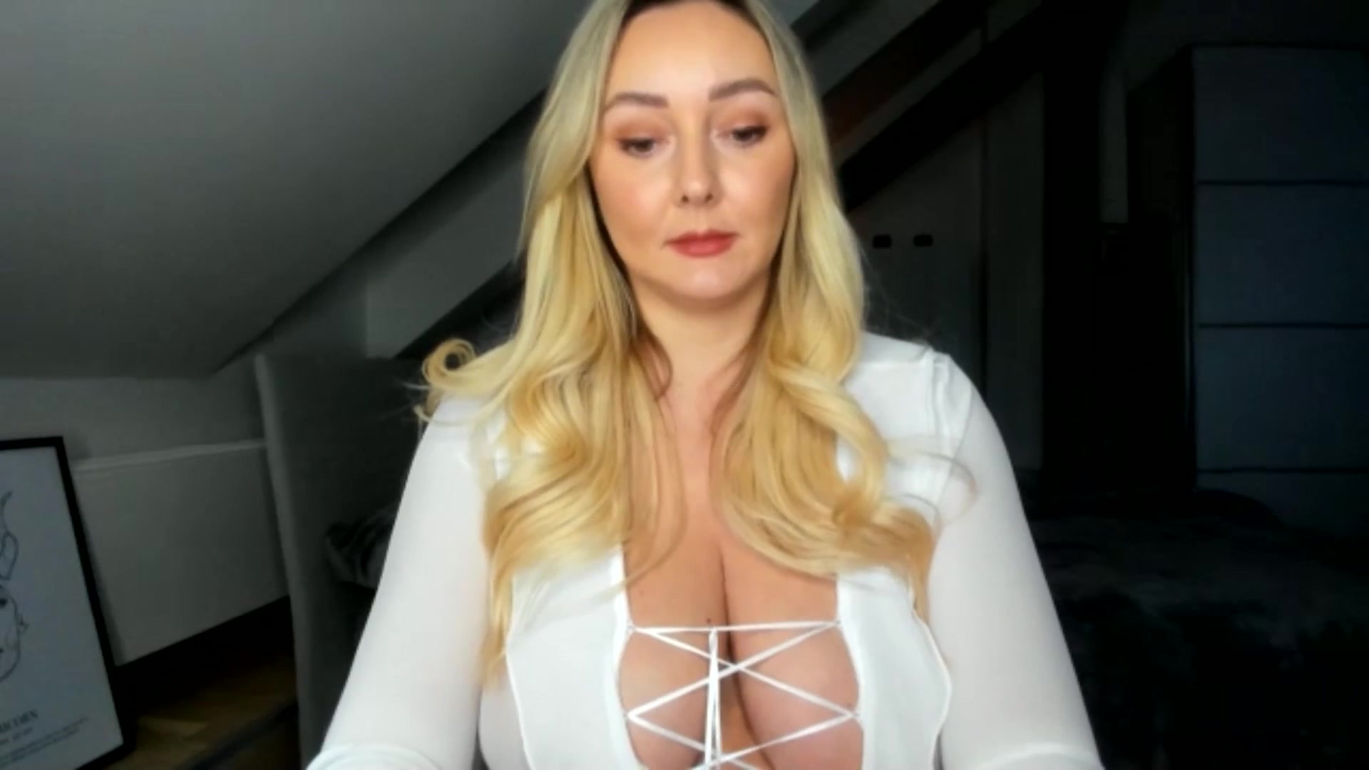 Gallery image thumbnail from Mi_Ha's myfreecams stream on, 12/30/2025, 14:48 image 12 of 20