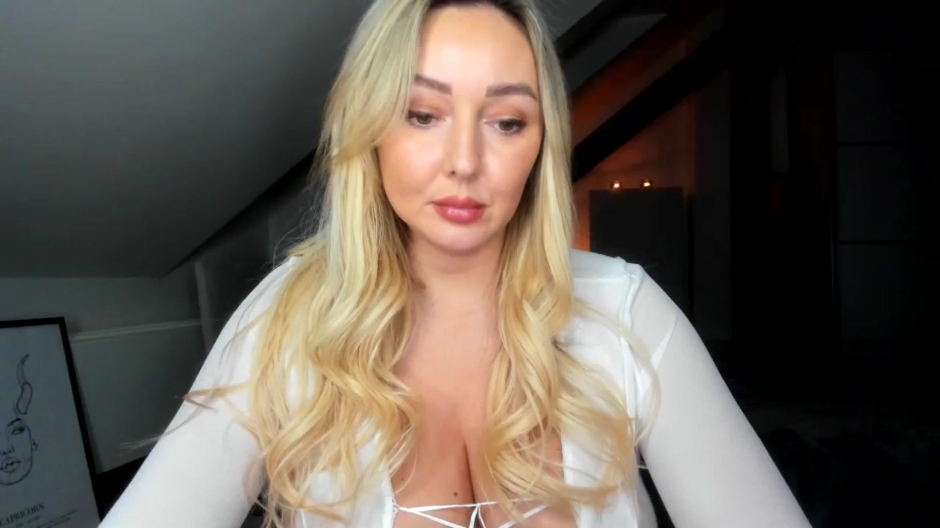 Gallery image thumbnail from Mi_Ha's myfreecams stream on, 12/30/2025, 16:48 image 1 of 20