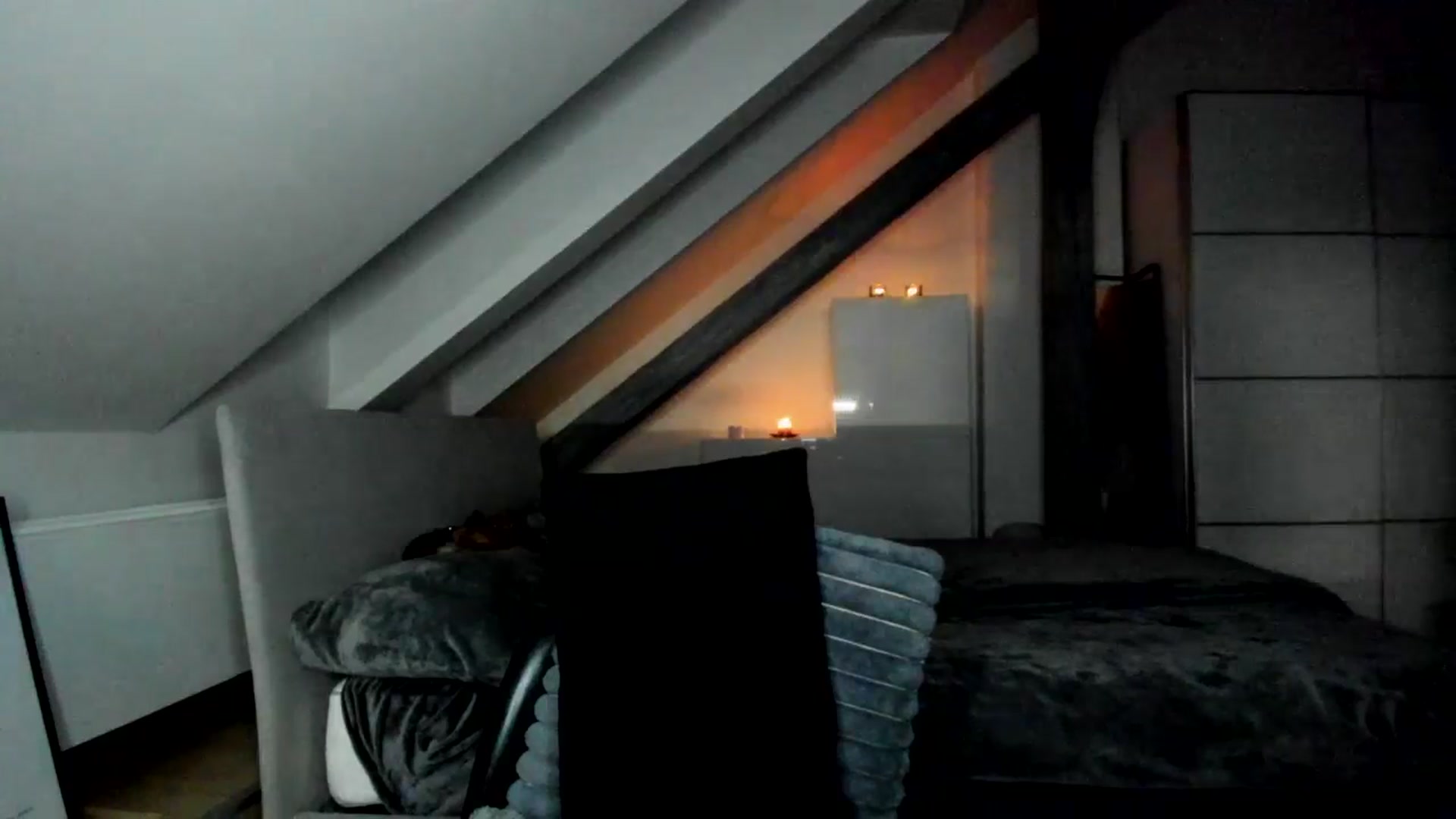 Gallery image thumbnail from Mi_Ha's myfreecams stream on, 12/31/2025, 18:02 image 11 of 20