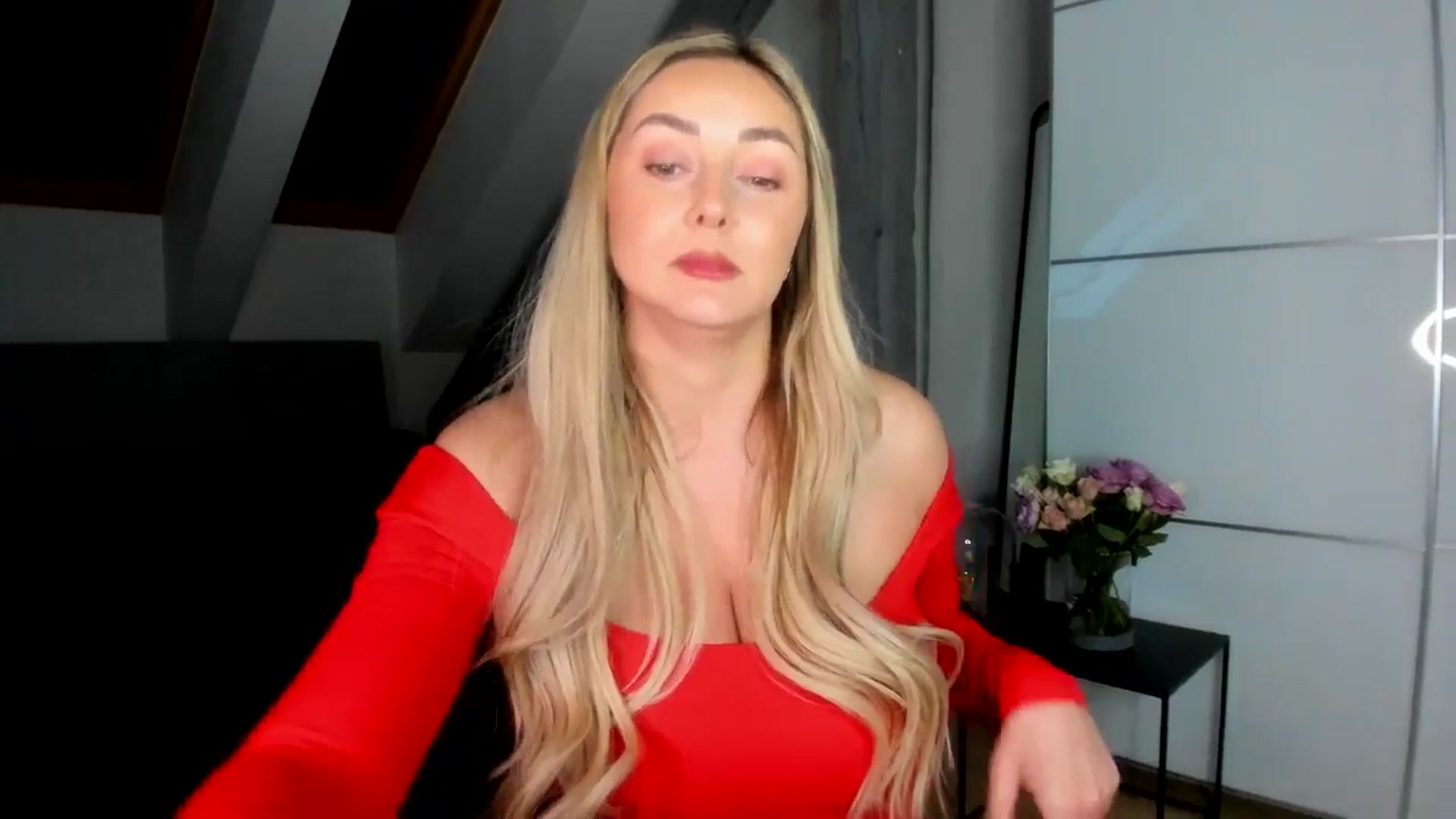 Gallery image thumbnail from Mi_Ha's myfreecams stream on, 02/01/2026, 15:51 image 18 of 20