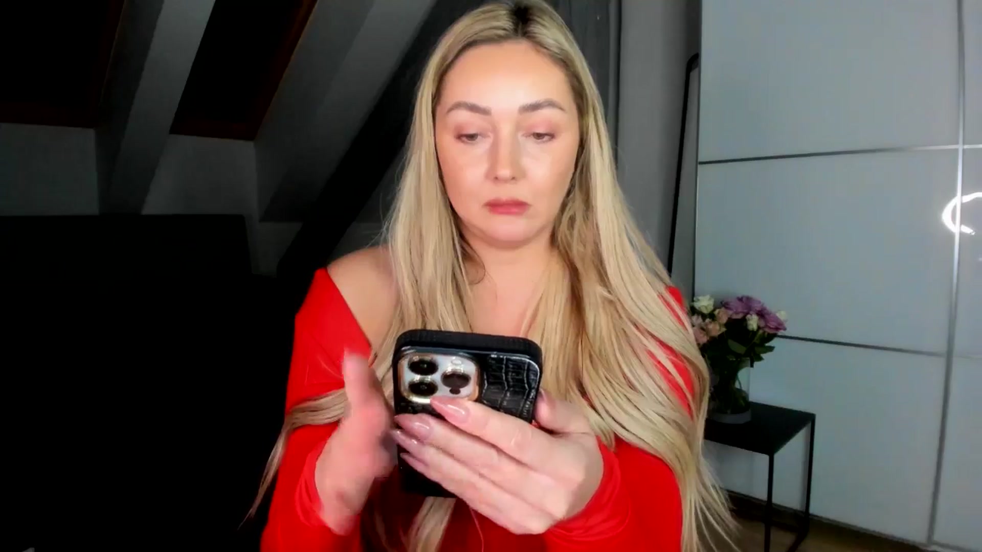 Gallery image thumbnail from Mi_Ha's myfreecams stream on, 02/01/2026, 17:33 image 4 of 20