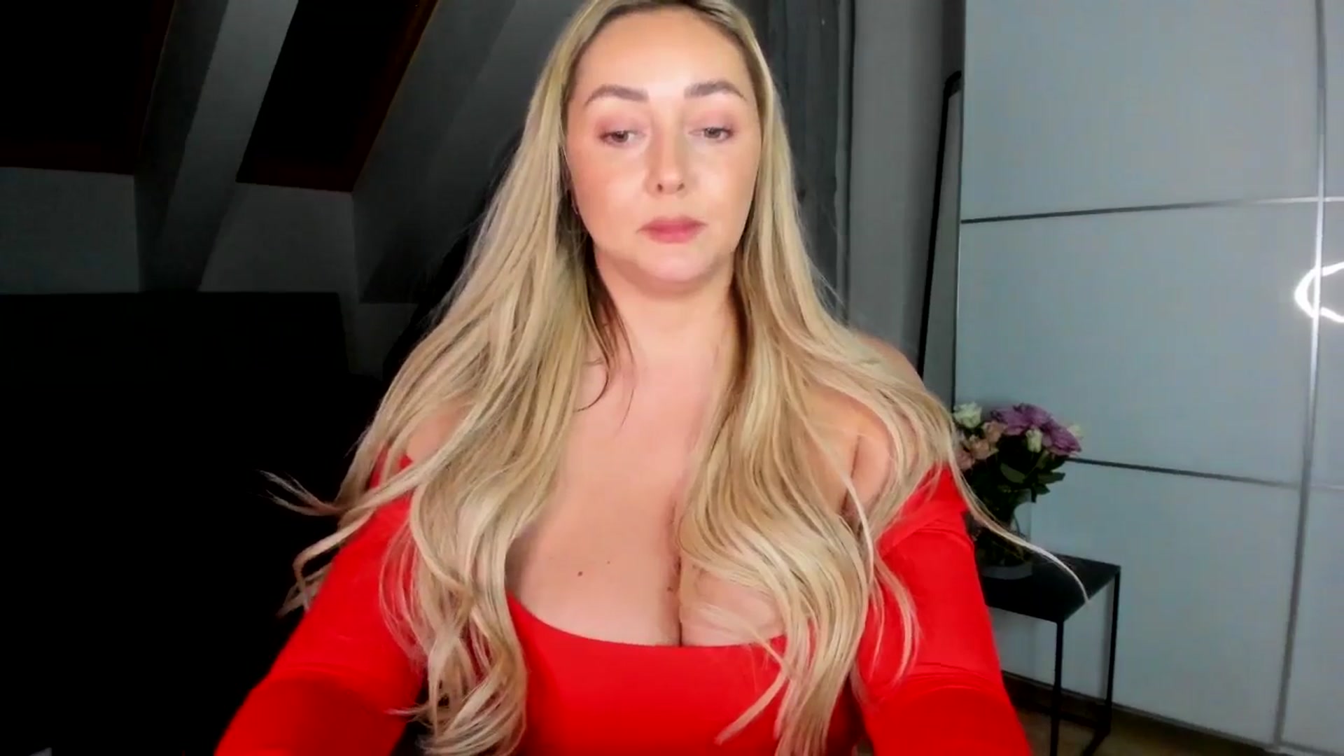 Gallery image thumbnail from Mi_Ha's myfreecams stream on, 02/01/2026, 17:33 image 19 of 20