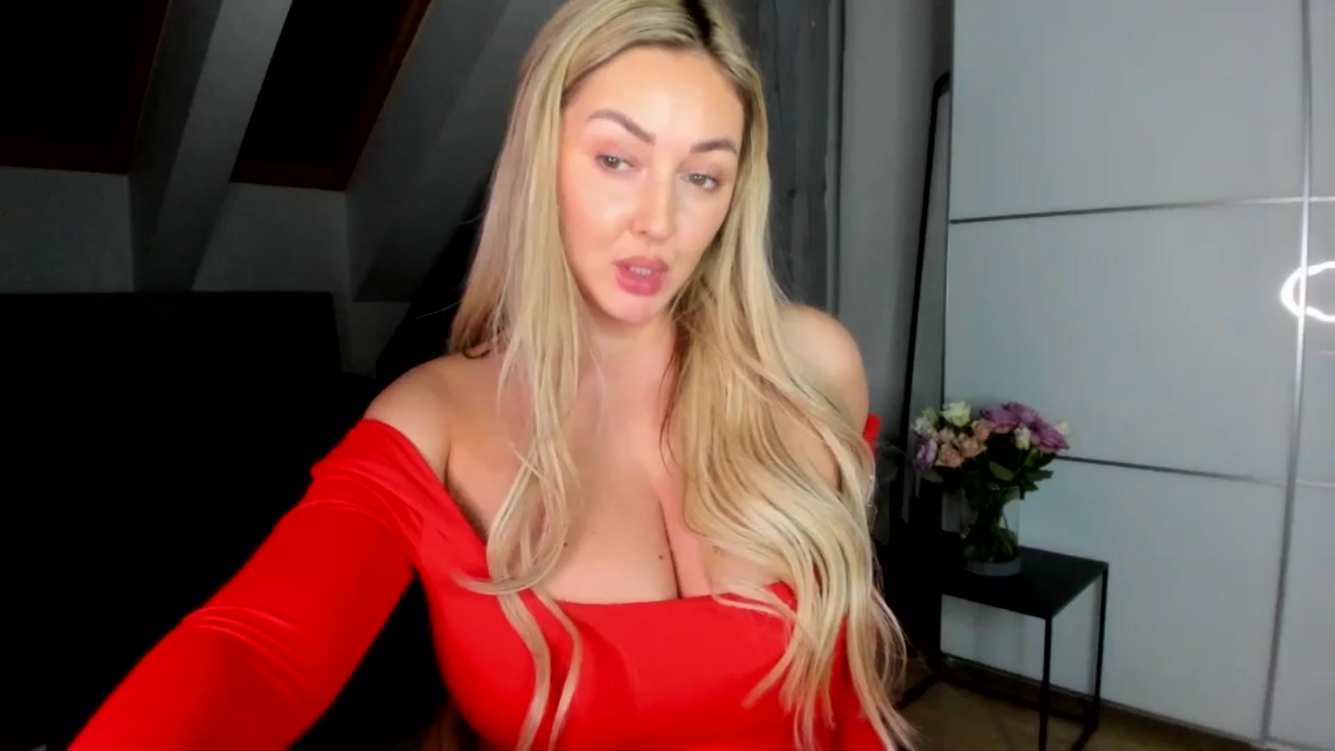 Gallery image thumbnail from Mi_Ha's myfreecams stream on, 02/01/2026, 17:33 image 17 of 20
