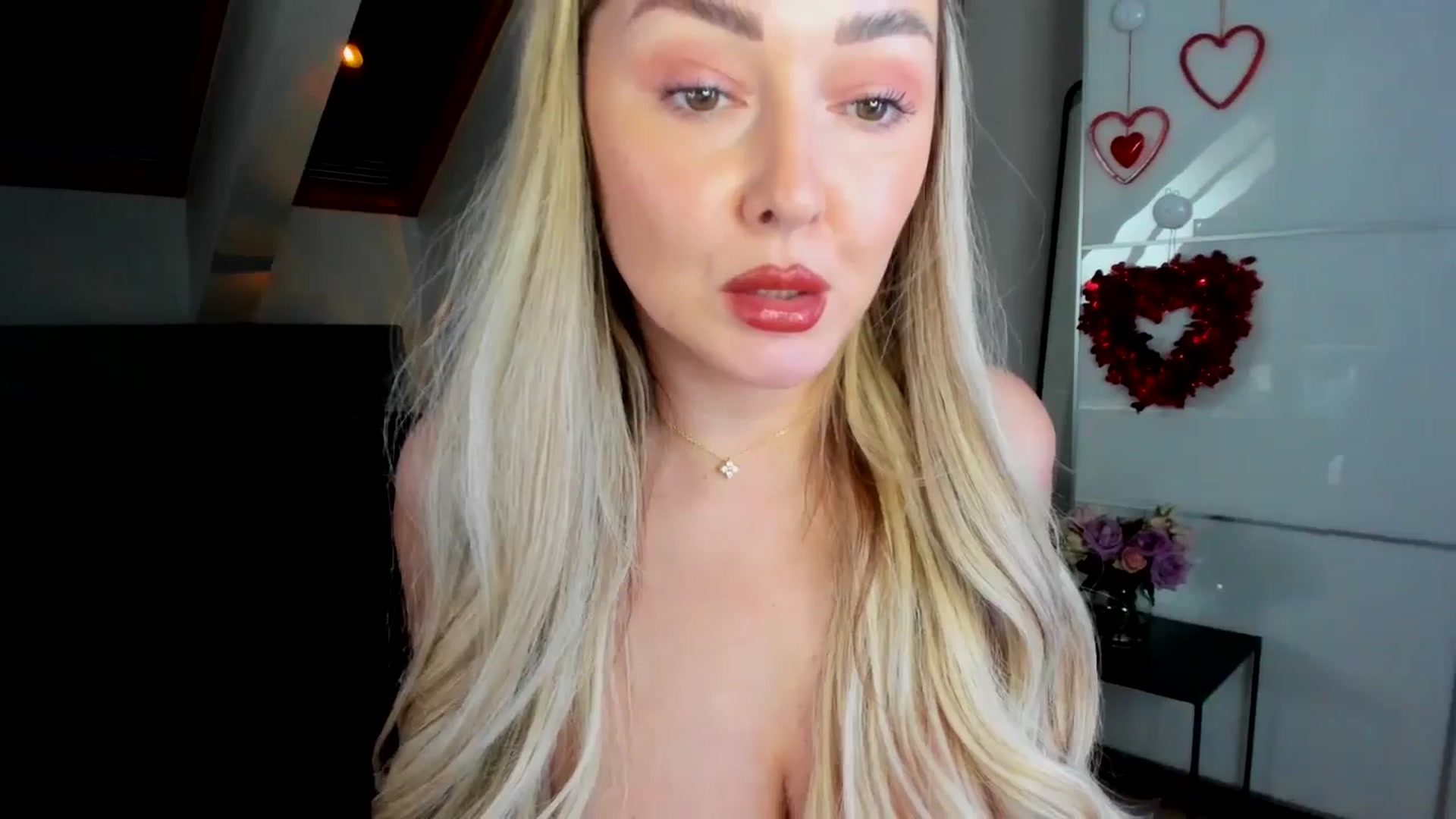 Gallery image thumbnail from Mi_Ha's myfreecams stream on, 02/05/2026, 14:05 image 2 of 20