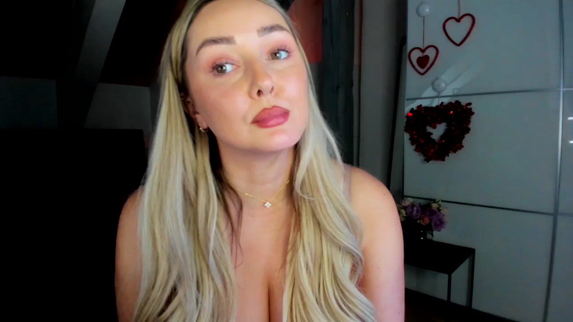 Gallery image thumbnail from Mi_Ha's myfreecams stream on, 02/05/2026, 16:48 image 8 of 20