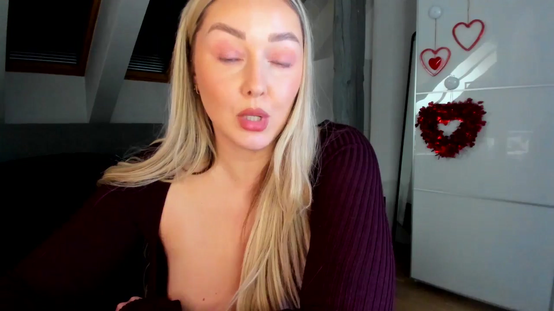 Gallery image thumbnail from Mi_Ha's myfreecams stream on, 02/09/2026, 13:06 image 16 of 20