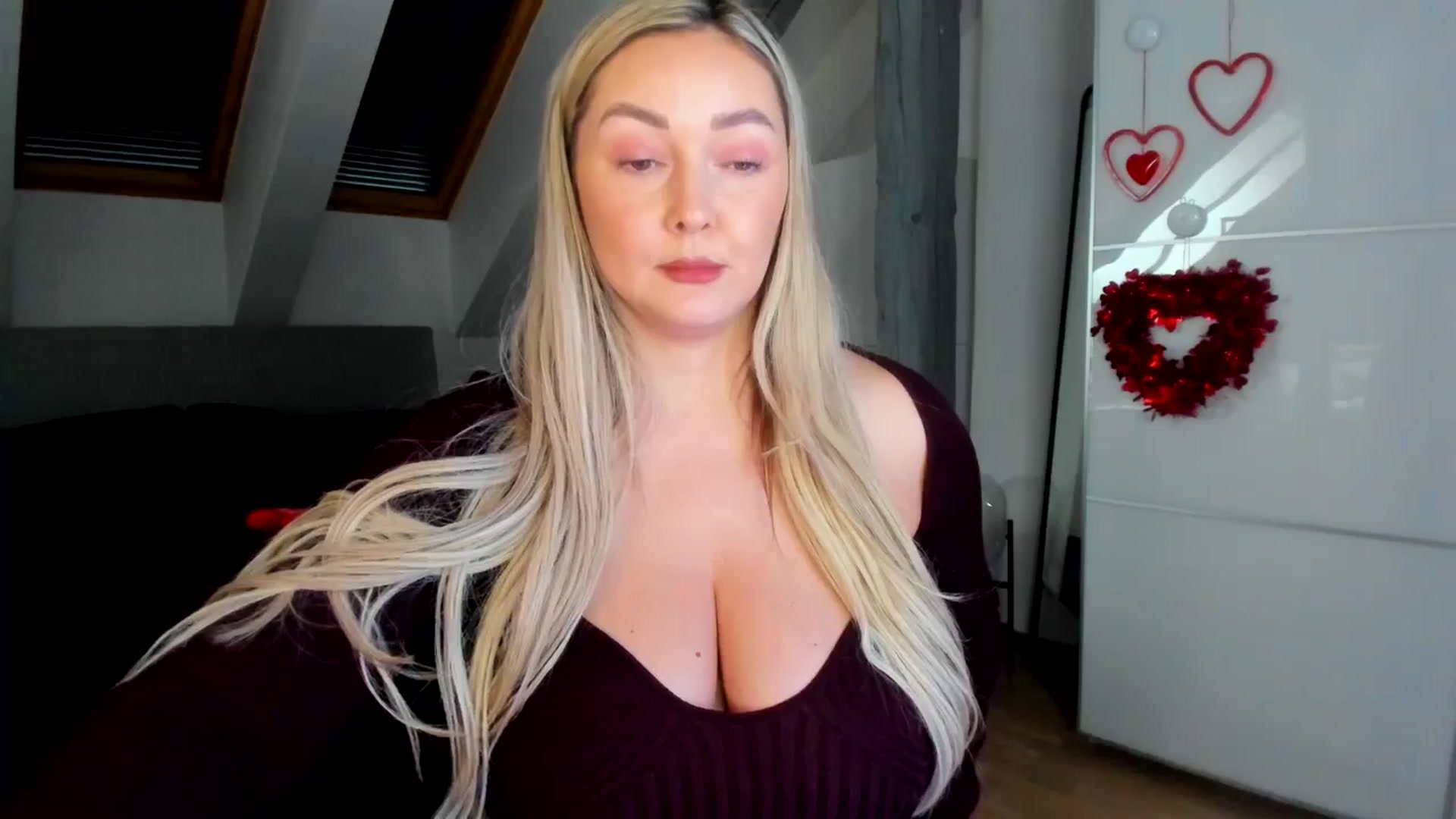 Gallery image thumbnail from Mi_Ha's myfreecams stream on, 02/09/2026, 13:06 image 17 of 20