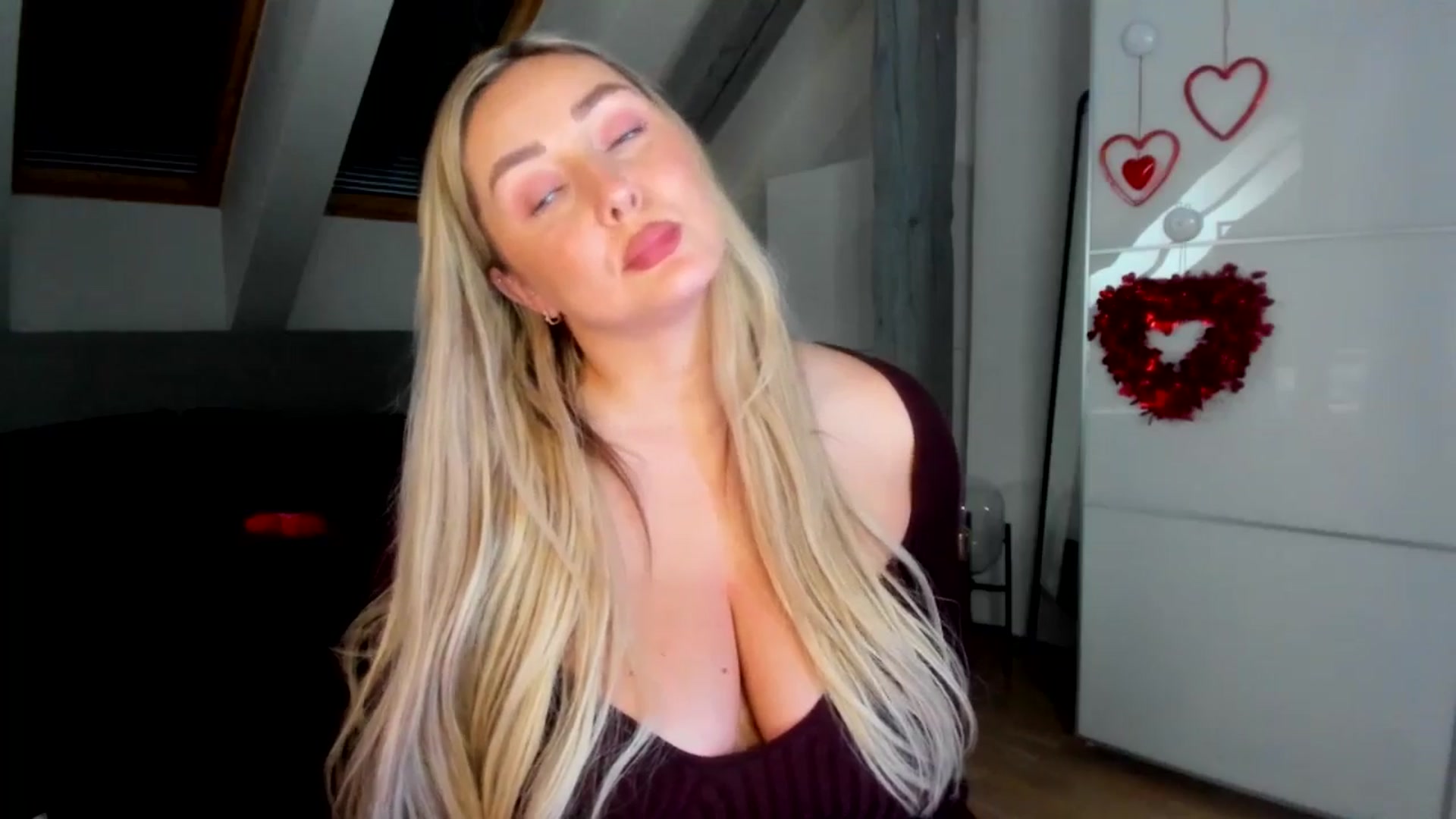 Gallery image thumbnail from Mi_Ha's myfreecams stream on, 02/09/2026, 14:55 image 14 of 20