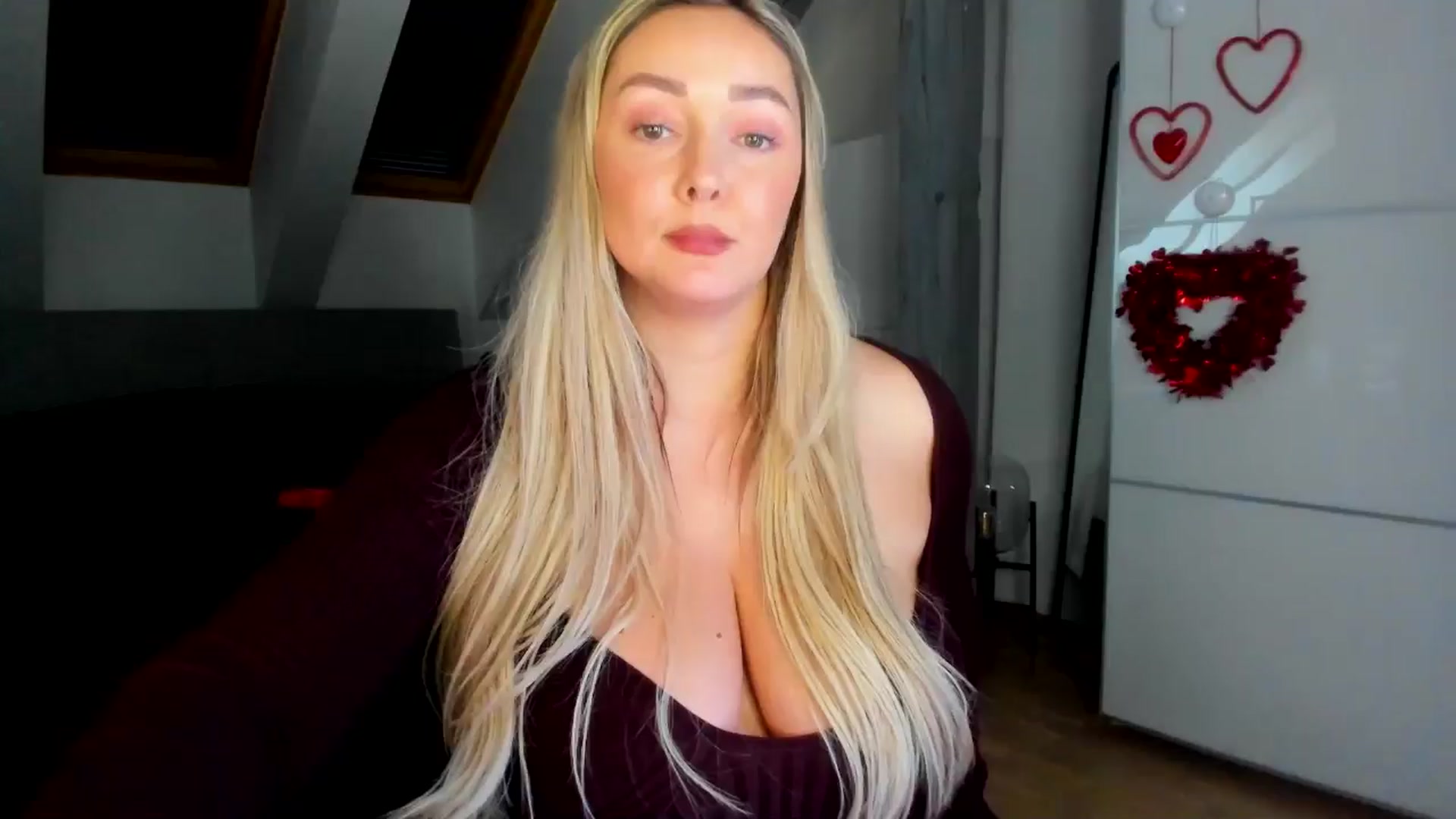 Gallery image thumbnail from Mi_Ha's myfreecams stream on, 02/09/2026, 15:28 image 13 of 20