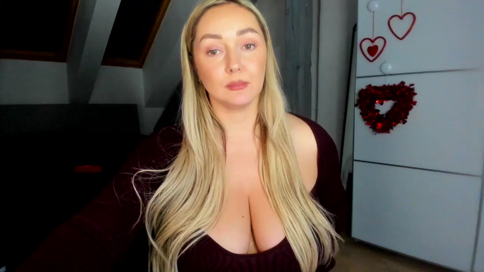 Gallery image thumbnail from Mi_Ha's myfreecams stream on, 02/09/2026, 16:49 image 12 of 20