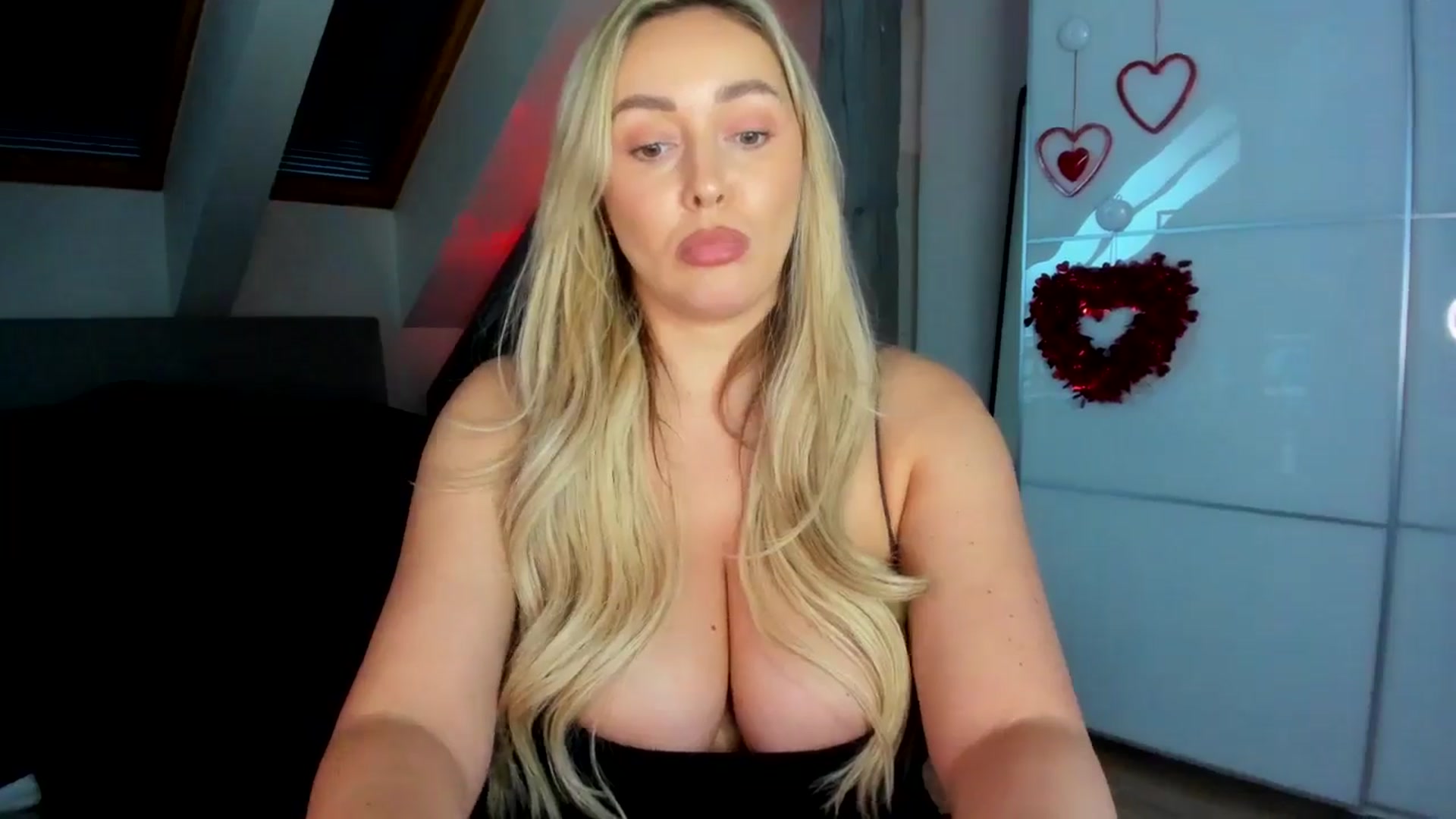 Gallery image thumbnail from Mi_Ha's myfreecams stream on, 02/10/2026, 15:40 image 7 of 20