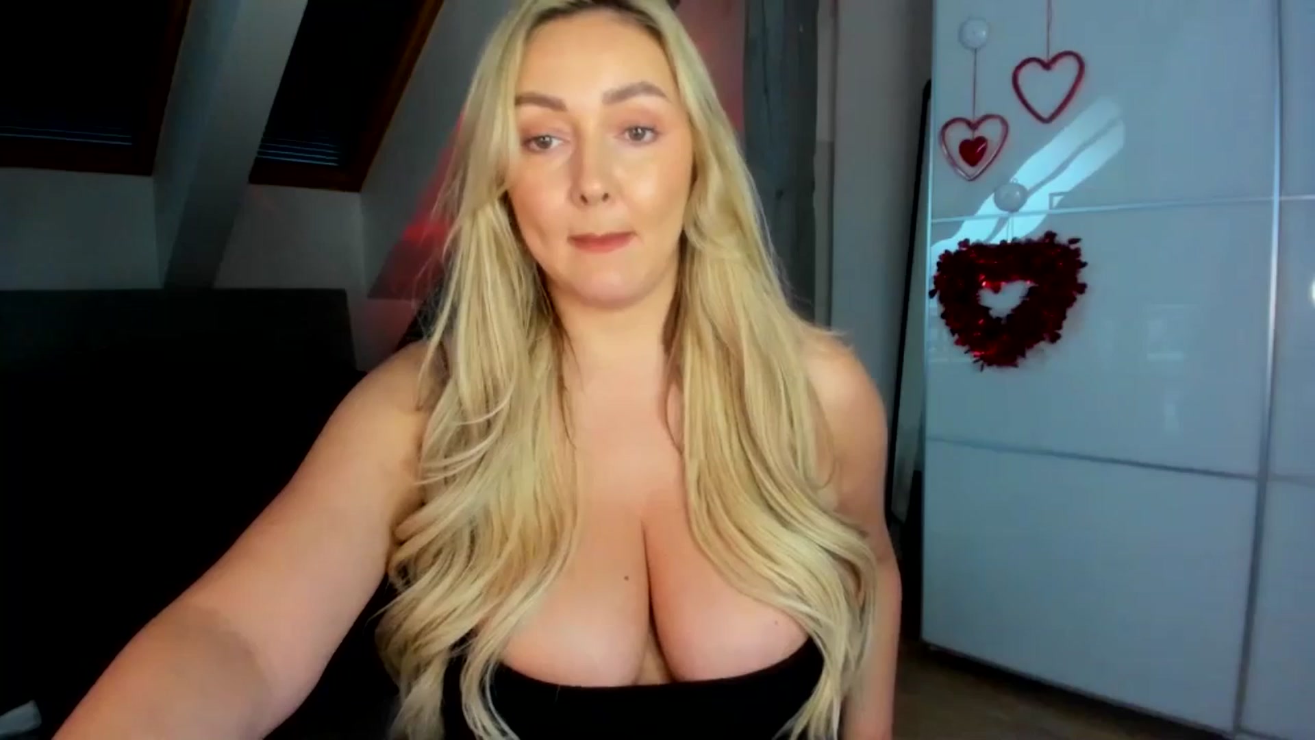 Gallery image thumbnail from Mi_Ha's myfreecams stream on, 02/10/2026, 15:40 image 5 of 20